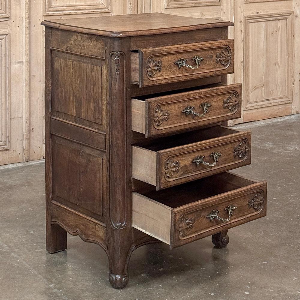 Chiffonnière française ancienne ~ Petite commode en vente 6