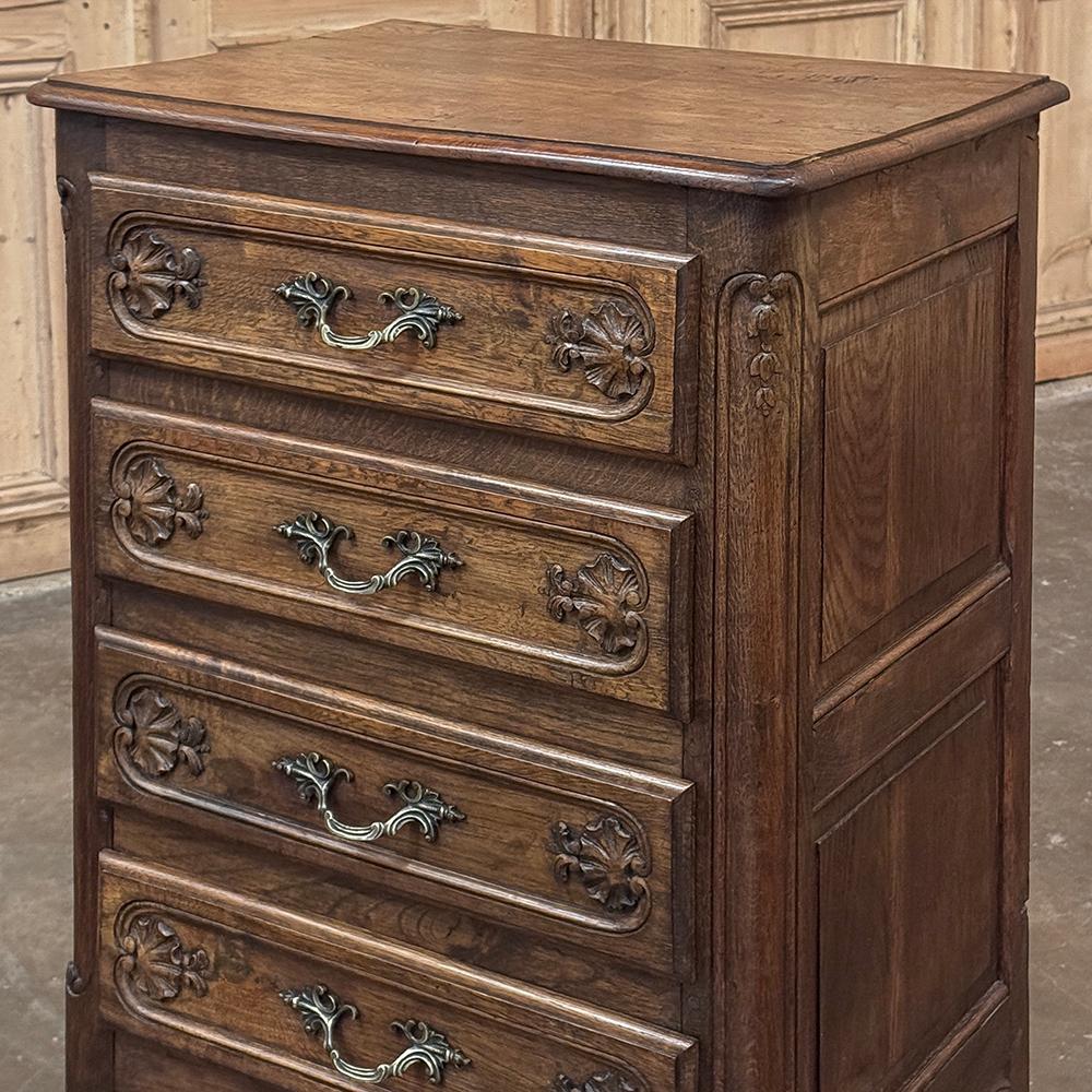 Fruitiers Chiffonnière française ancienne ~ Petite commode en vente