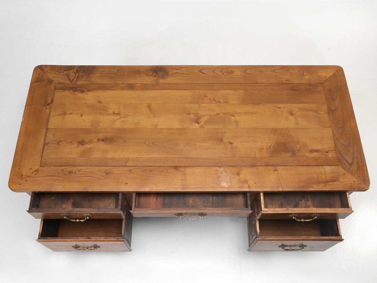 Antique Country French desk, that is unusually large for your typical French desk. We found this French desk, in the city of Toulouse, not far from where our French warehouse is located. We are offering the Country French desk in as found condition