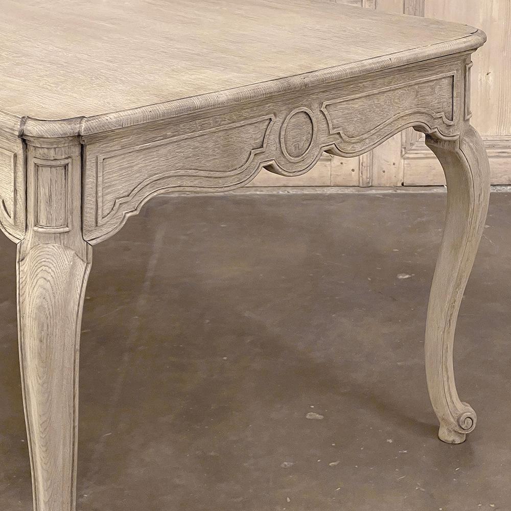Antique Country French Dining Table with Leaf Extensions For Sale 10