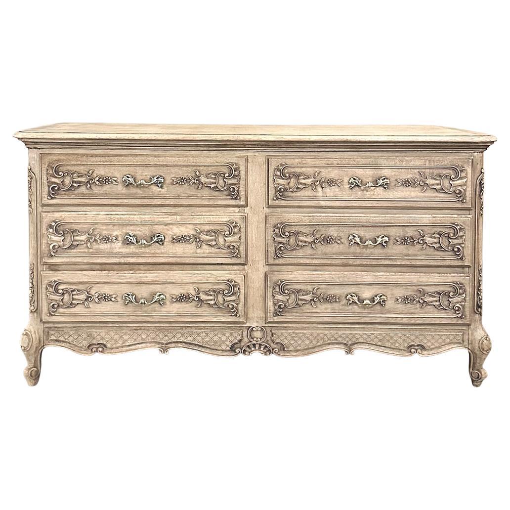 Hand-Crafted Commodes and Chests of Drawers