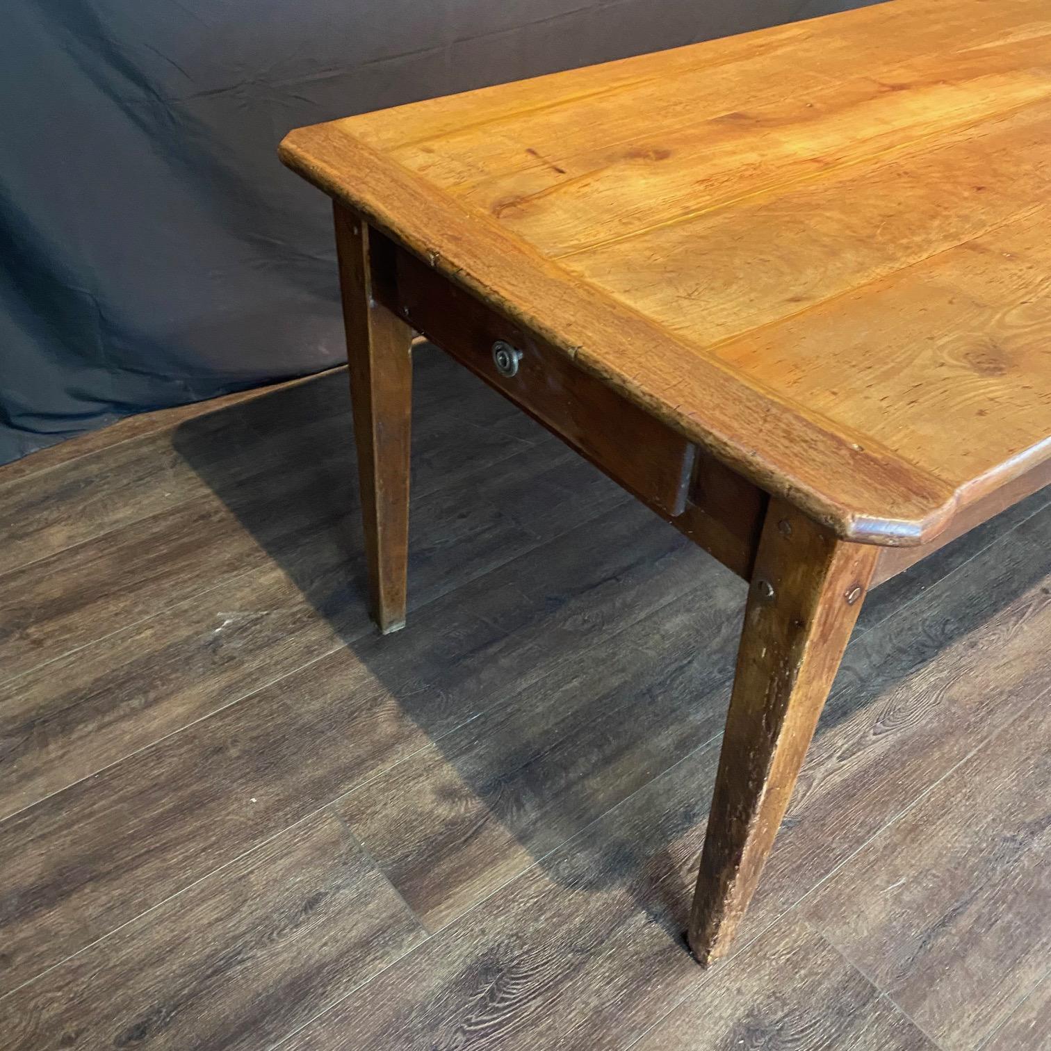 Antique Country French Farmhouse Dining Table from Provence en vente 3