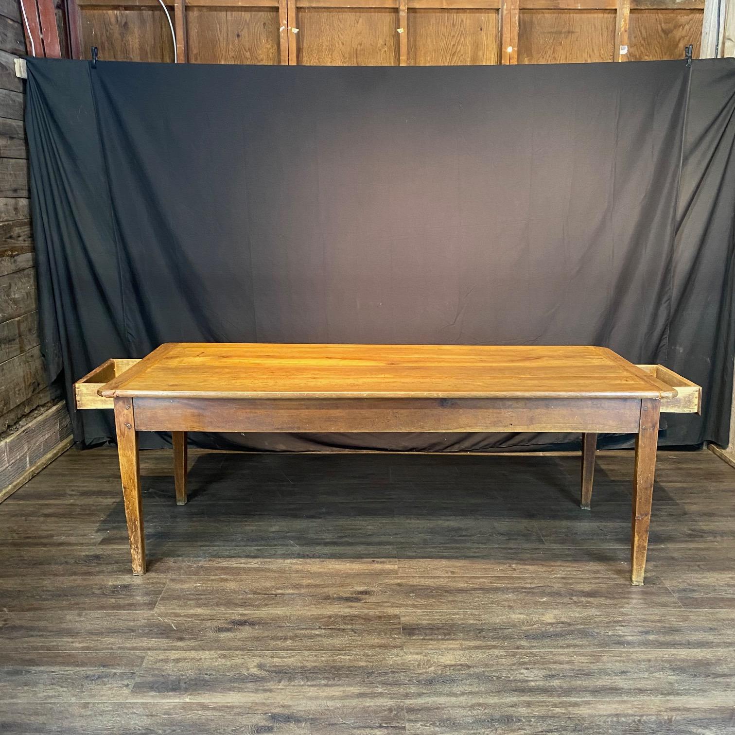 Antique Country French Farmhouse Dining Table from Provence en vente 4
