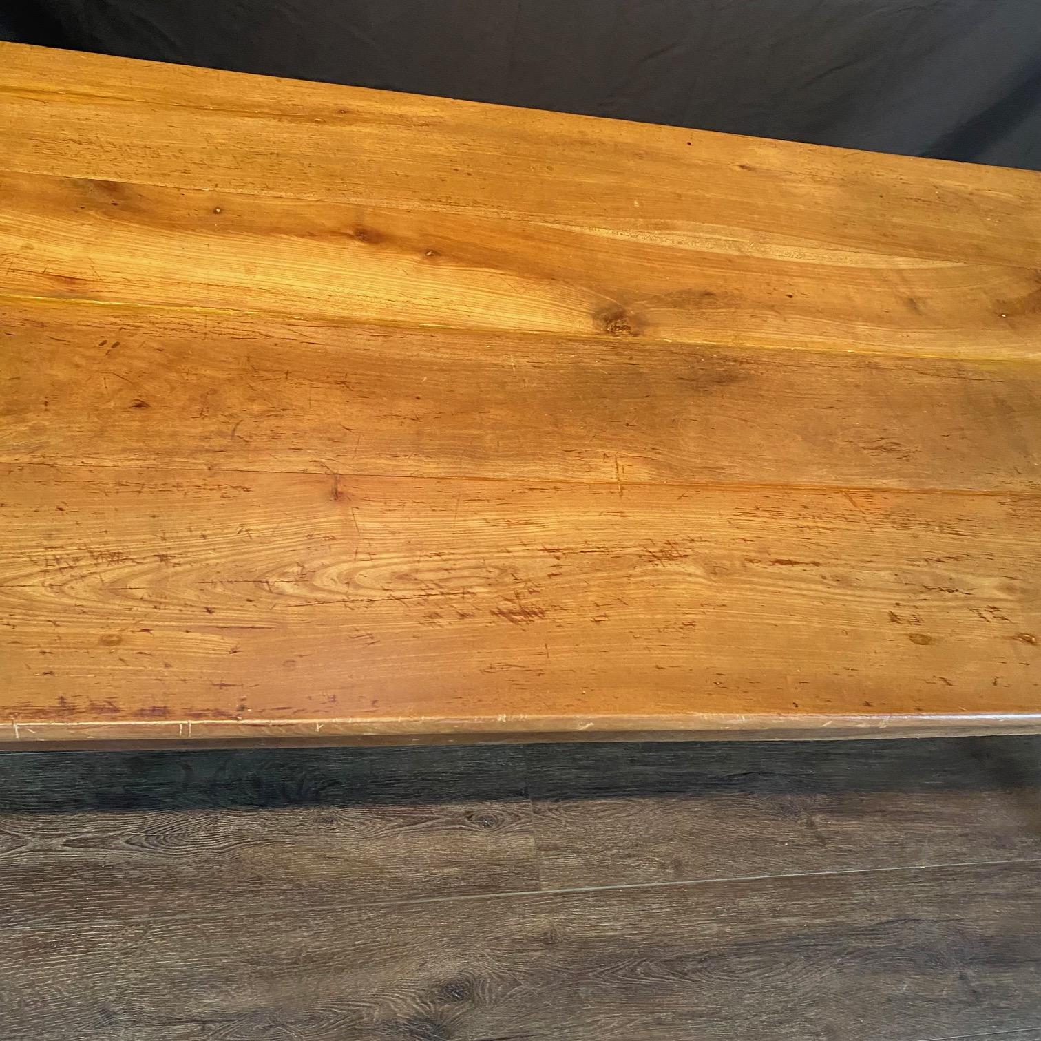 Noyer Antique Country French Farmhouse Dining Table from Provence en vente