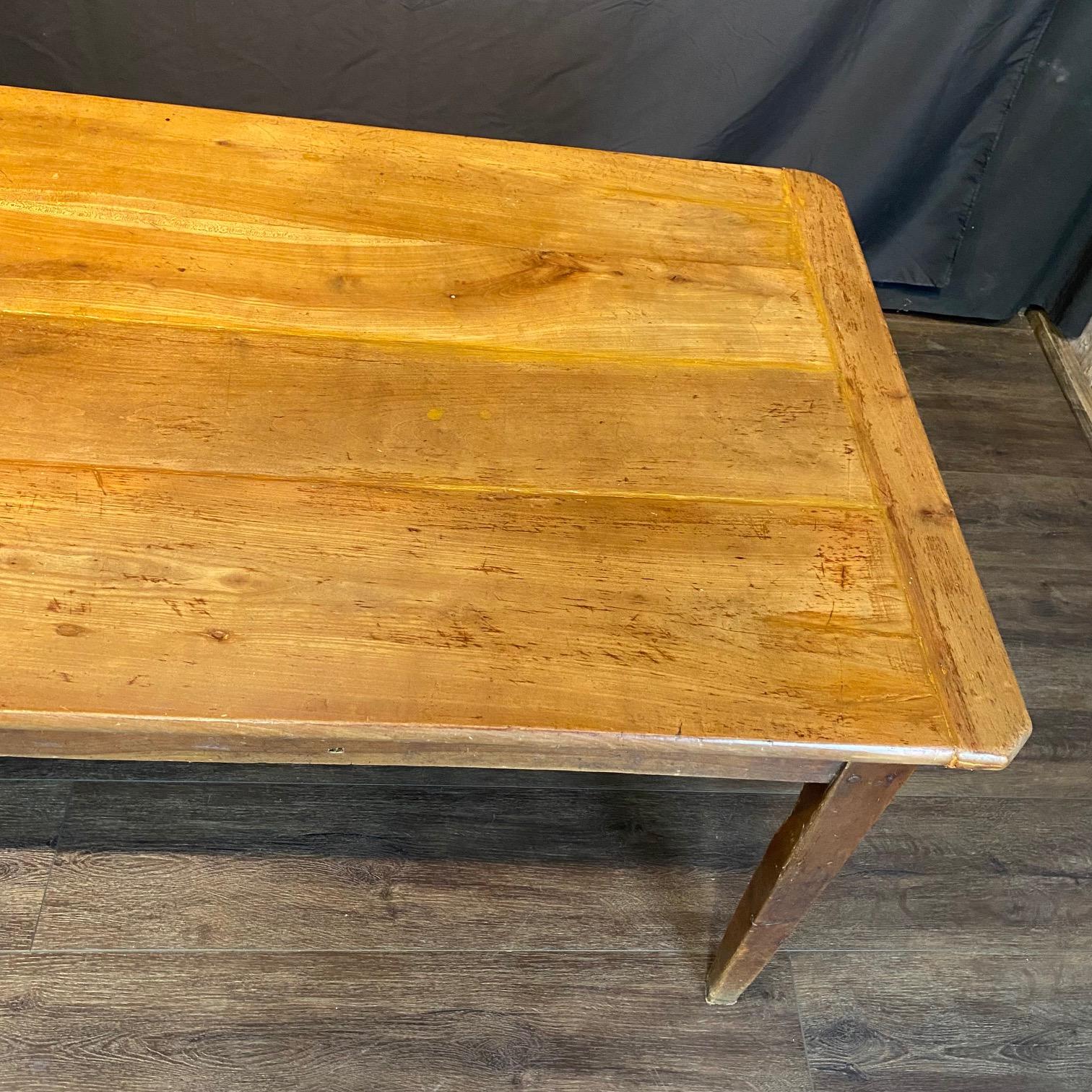 Antique Country French Farmhouse Dining Table from Provence en vente 1
