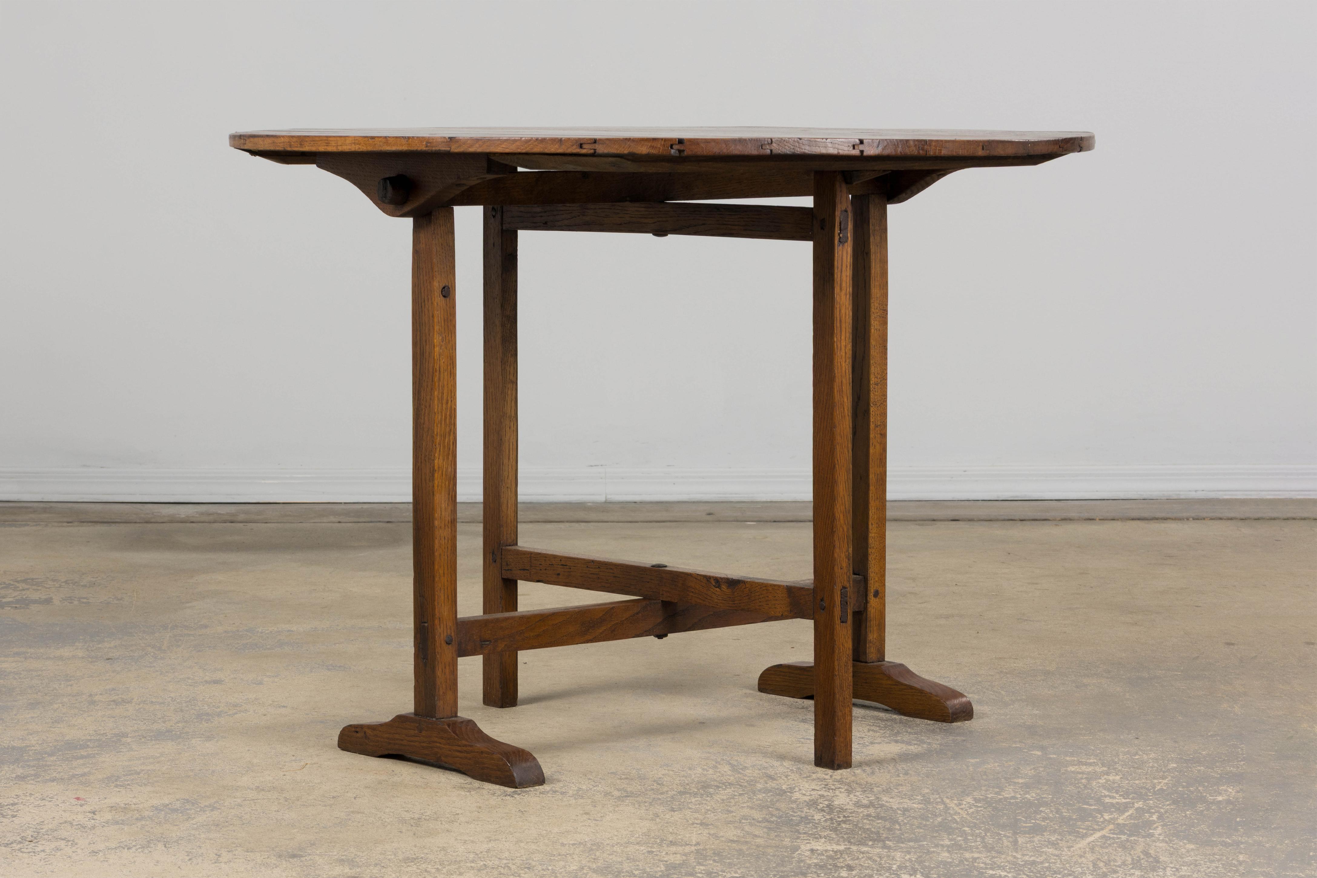 Antique Country French Farmhouse Oval Oak Vendange Wine Tasting Table For Sale 7