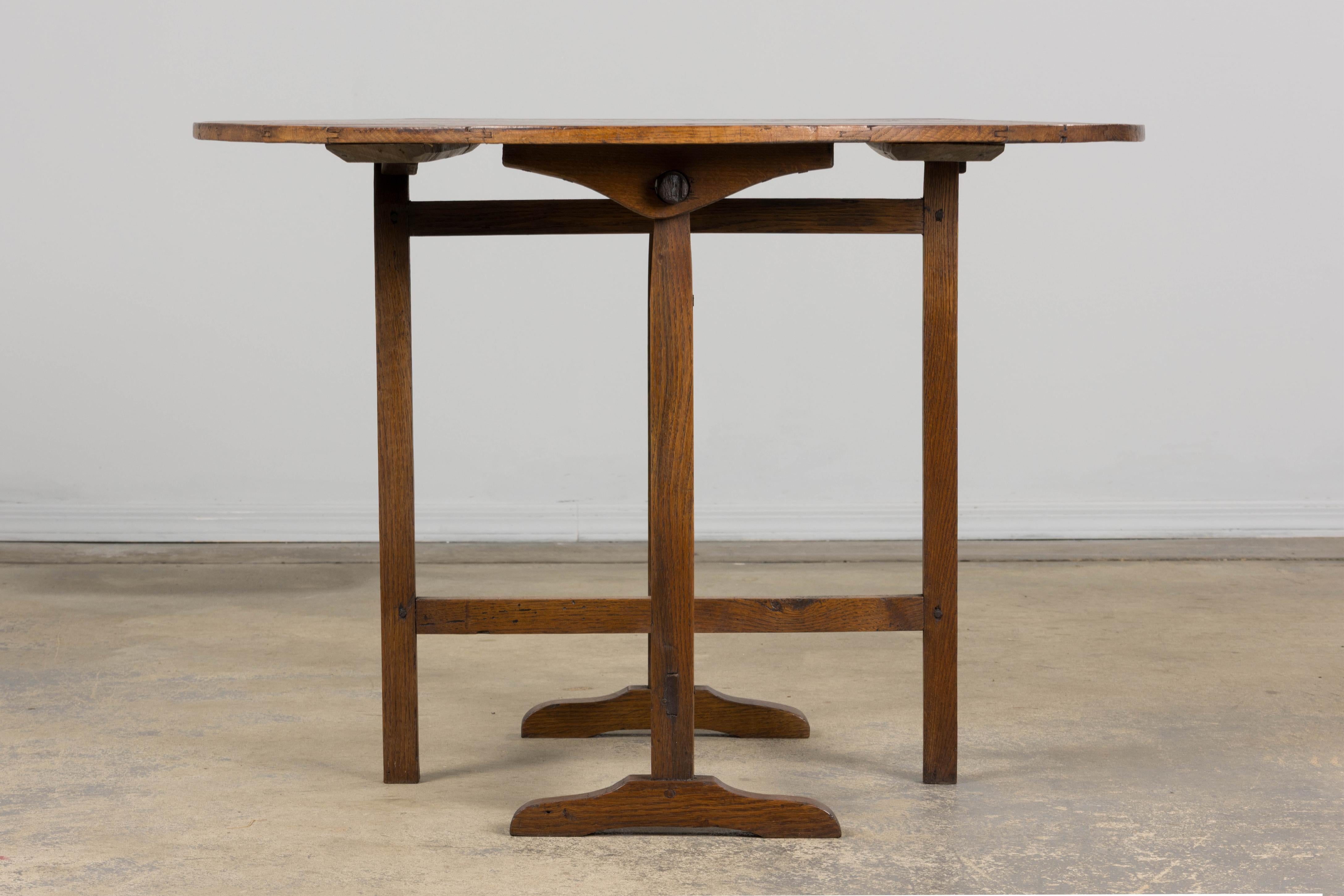 Antique Country French Farmhouse Oval Oak Vendange Wine Tasting Table For Sale 11