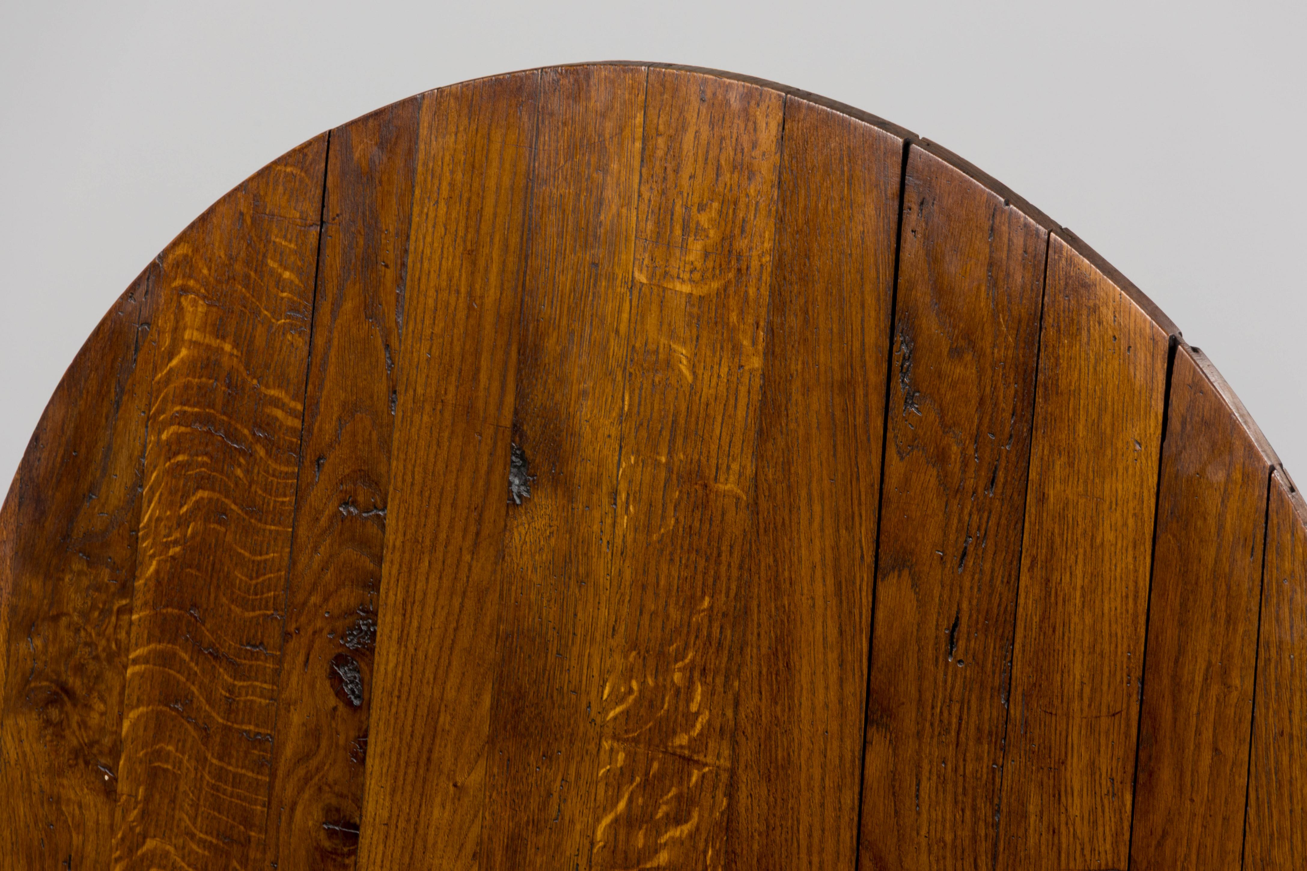French Provincial Antique Country French Farmhouse Oval Oak Vendange Wine Tasting Table For Sale