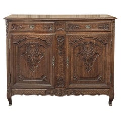 Antique Country French Louis XIV Oak Buffet Antique Country French Louis XIV Oak Buffet