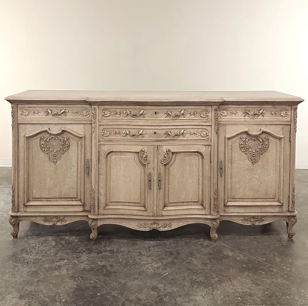 Antique Country French Louis XIV Step-Front Stripped Oak Buffet In Good Condition For Sale In Dallas, TX