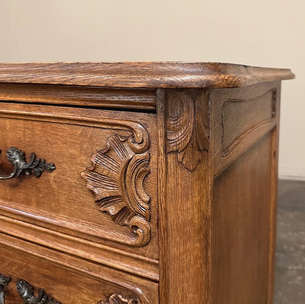 Antique Country French Louis XV Commode ~ Chest of Drawers For Sale 6