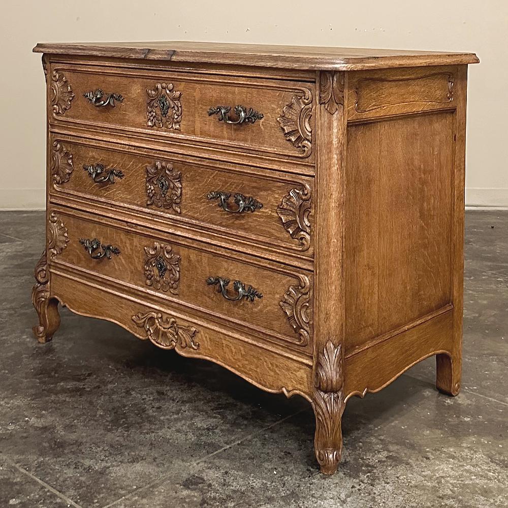 Hand-Carved Antique Country French Louis XV Commode ~ Chest of Drawers For Sale