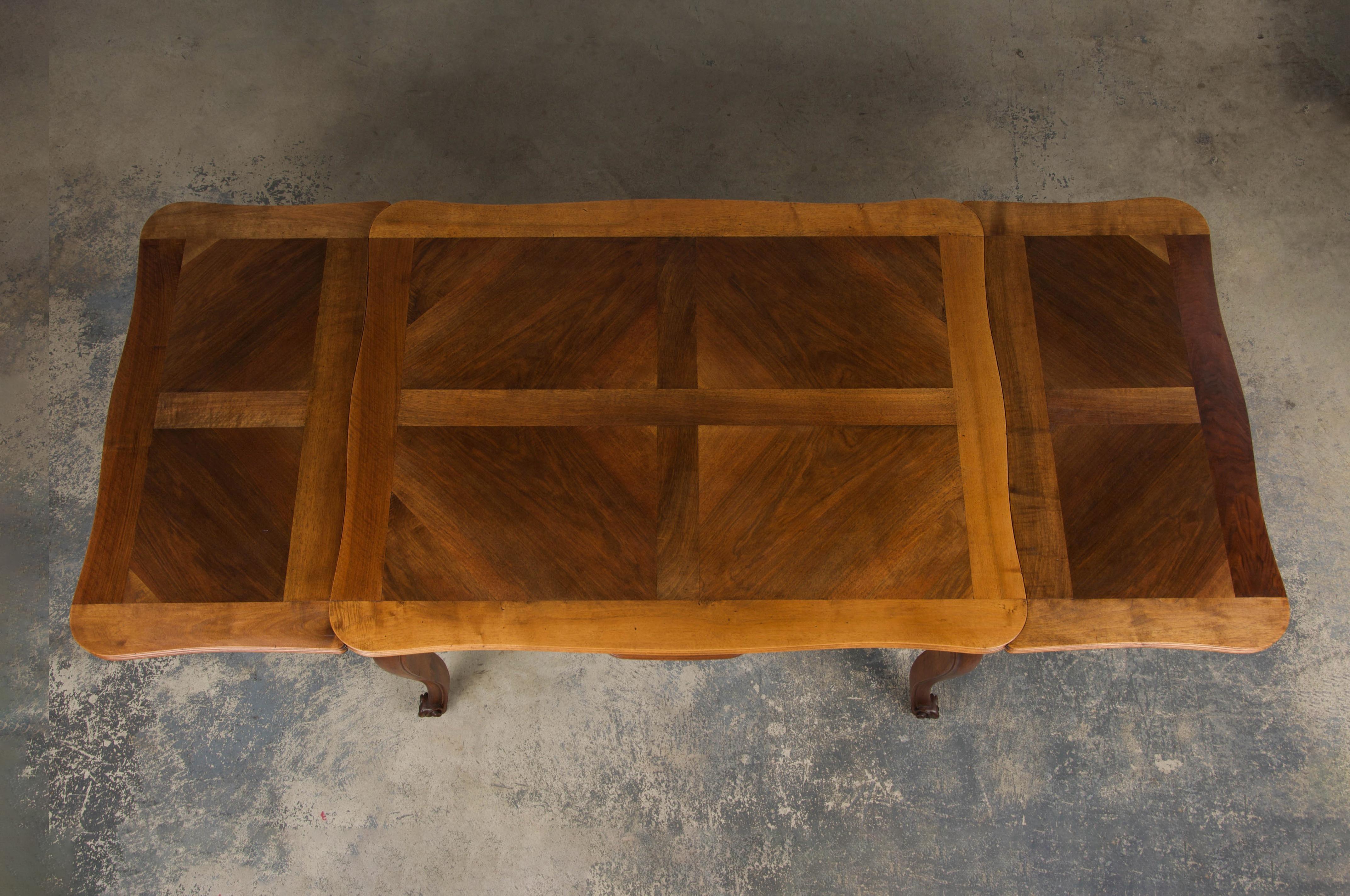 Antique Country French Louis XV Style Provincial Walnut Extendable Dining Table For Sale 6