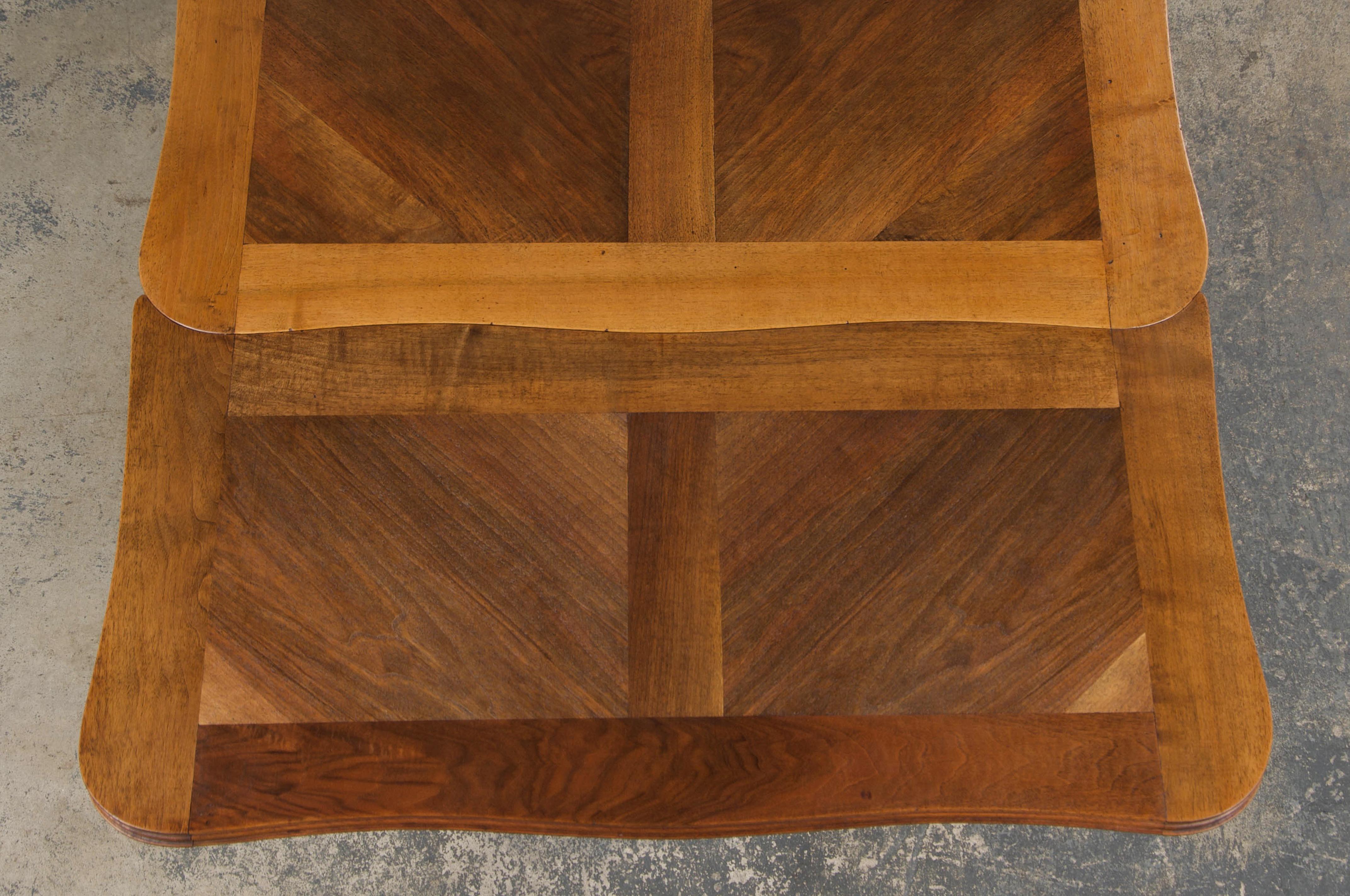 Antique Country French Louis XV Style Provincial Walnut Extendable Dining Table For Sale 11