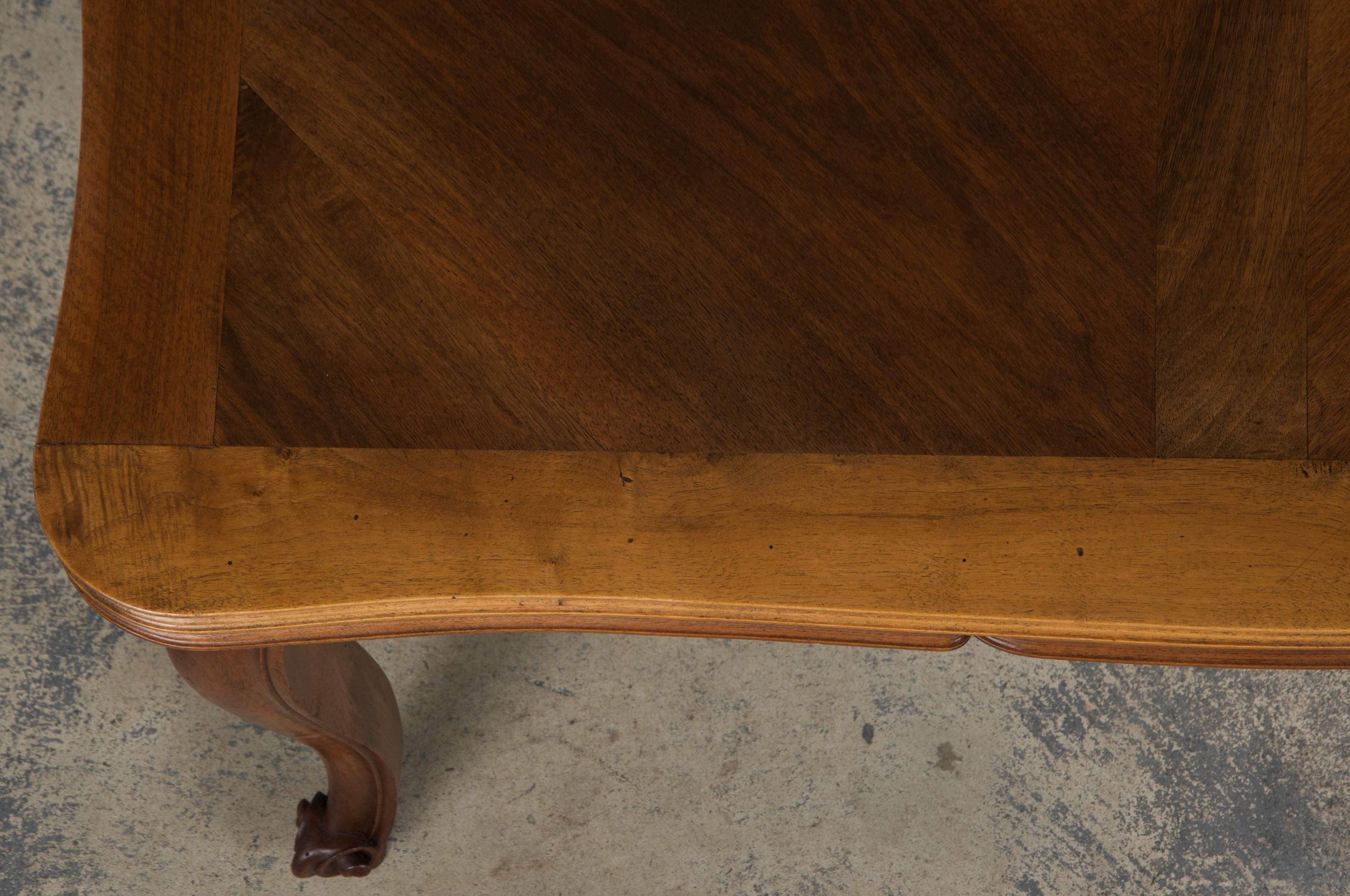 Antique Country French Louis XV Style Provincial Walnut Extendable Dining Table For Sale 2