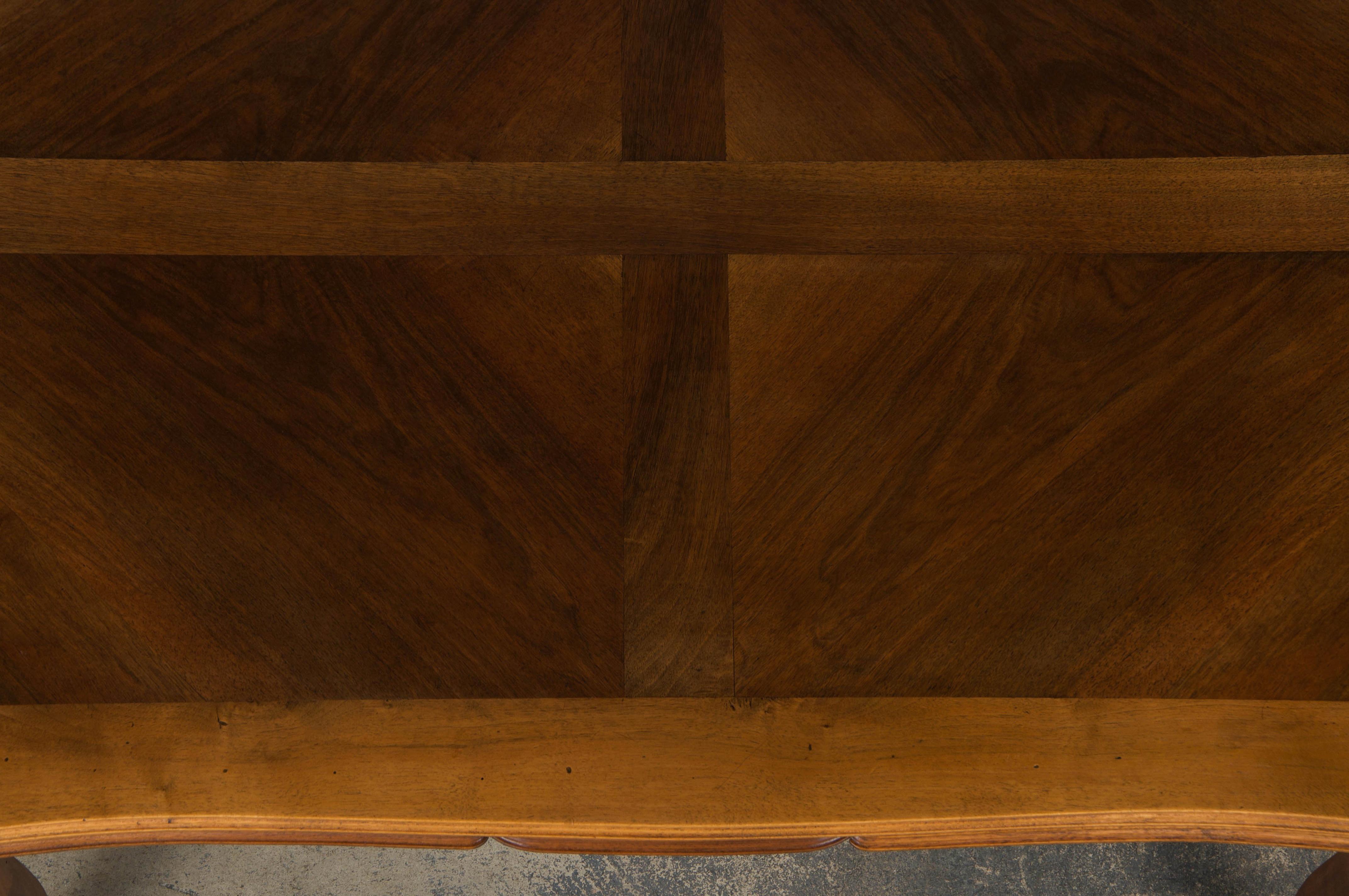 Antique Country French Louis XV Style Provincial Walnut Extendable Dining Table For Sale 3