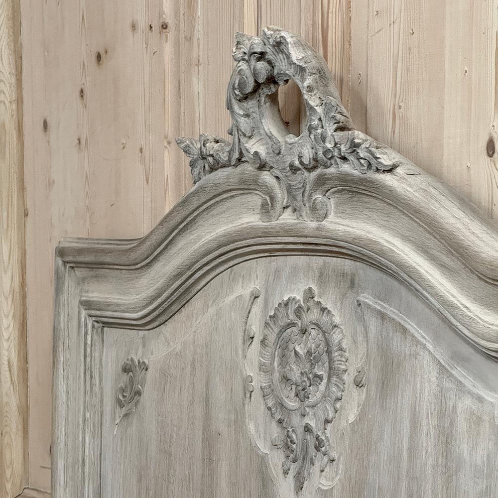 Antique miroir Trumeau Louis XV blanchi à la chaux français en vente 4