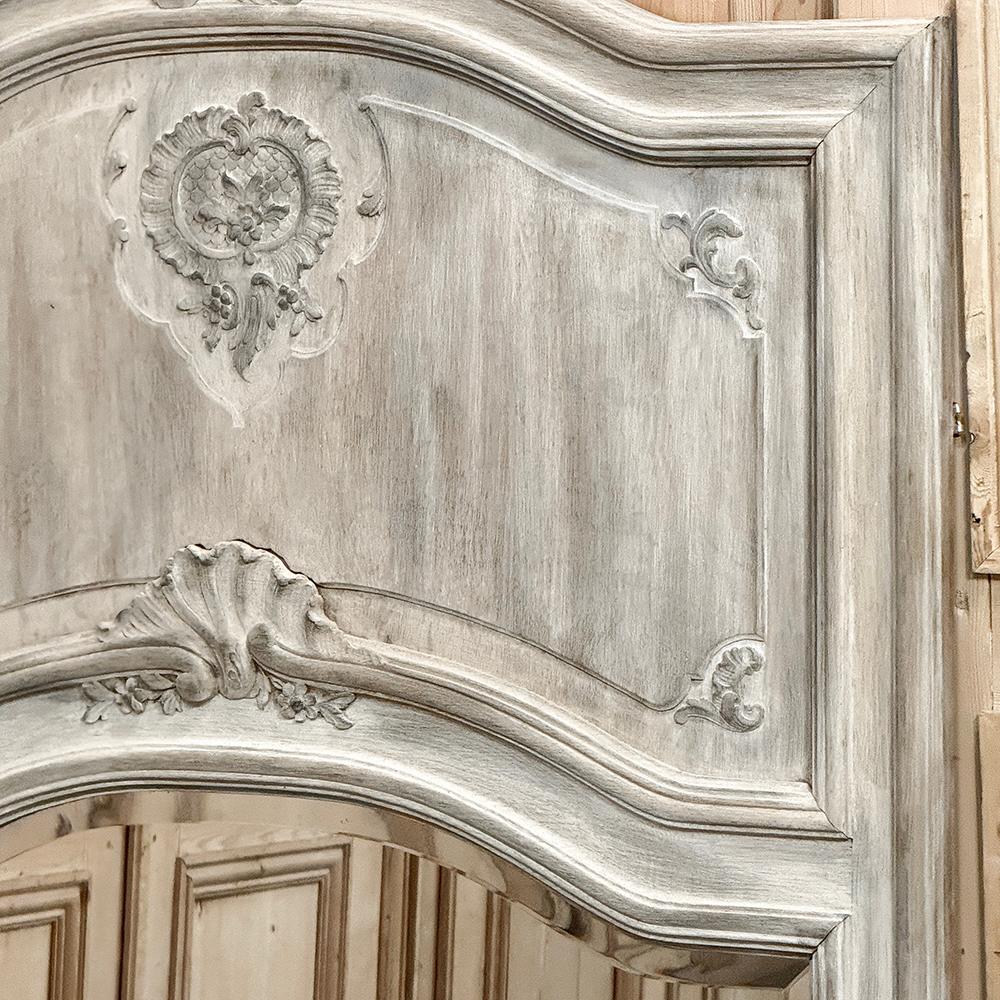 Antique miroir Trumeau Louis XV blanchi à la chaux français en vente 9