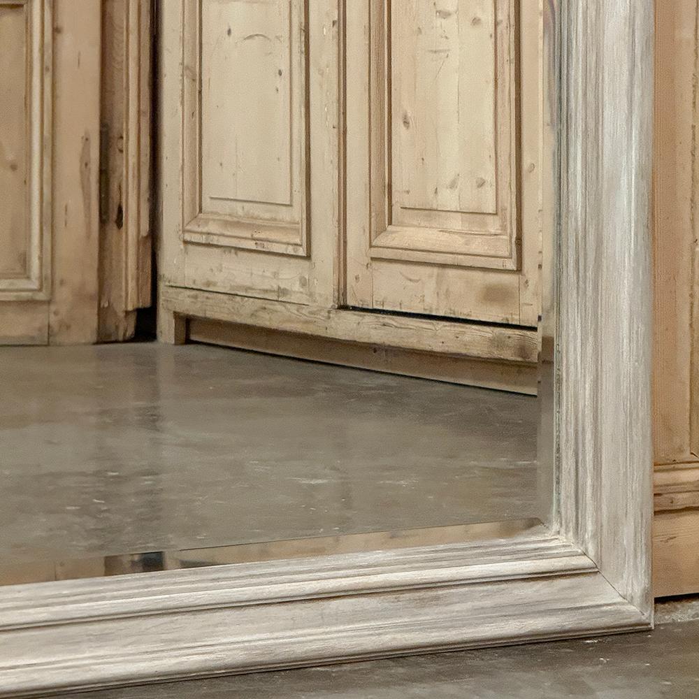 Antique miroir Trumeau Louis XV blanchi à la chaux français en vente 2