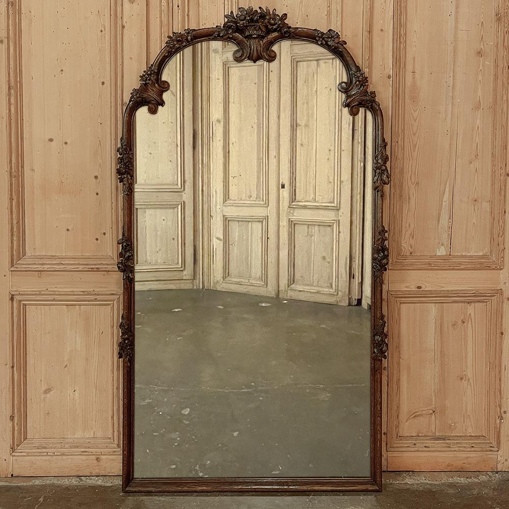 Antique Country French Louis XVI Carved Mirror In Good Condition For Sale In Dallas, TX