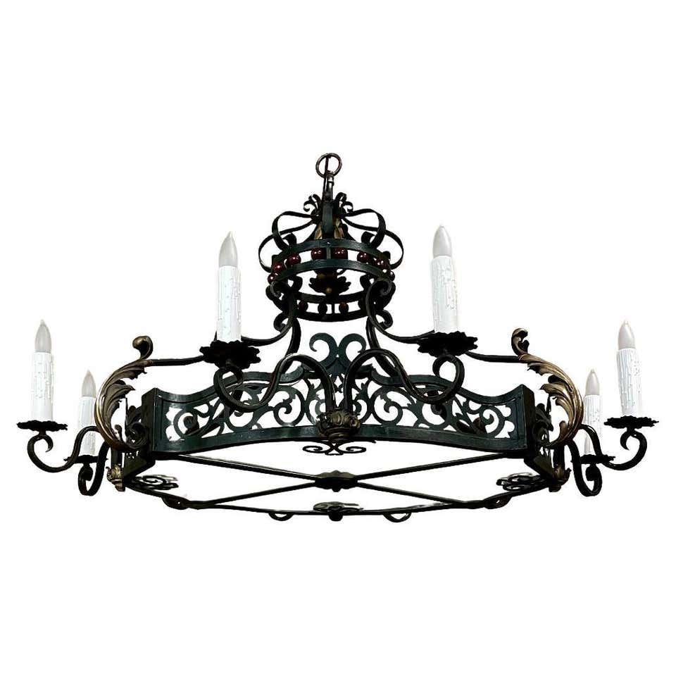 CHANDELIER MÉDIÉVAL Nous faisons revivre l'histoire CHANDELIER MÉDIÉVAL Nous faisons revivre l'histoire