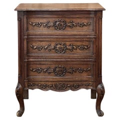 Petite commode française d'antiquités ~ Commode à tiroirs