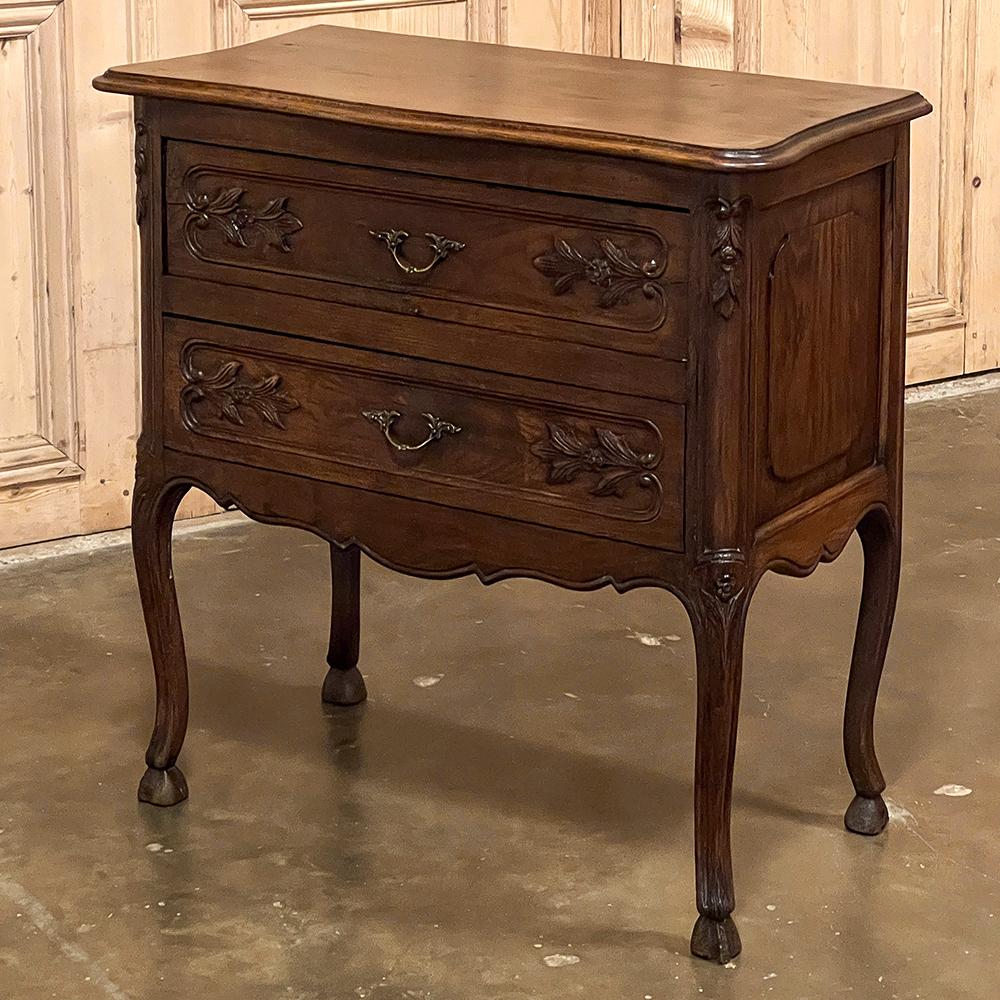 Antique Country French Petite Commode In Good Condition In Dallas, TX