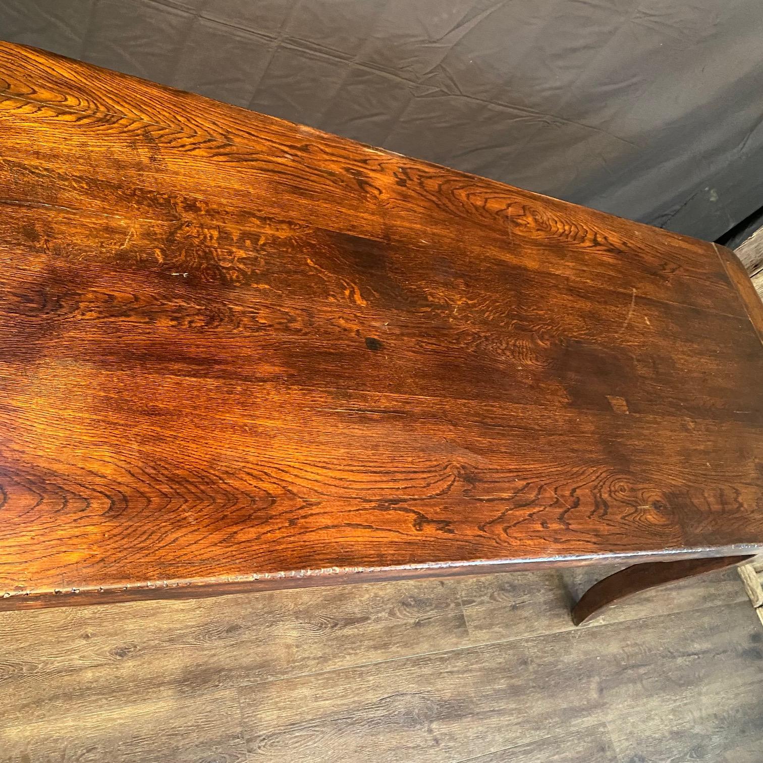 Chêne Table de salle à manger de campagne Antique French Provincial en vente