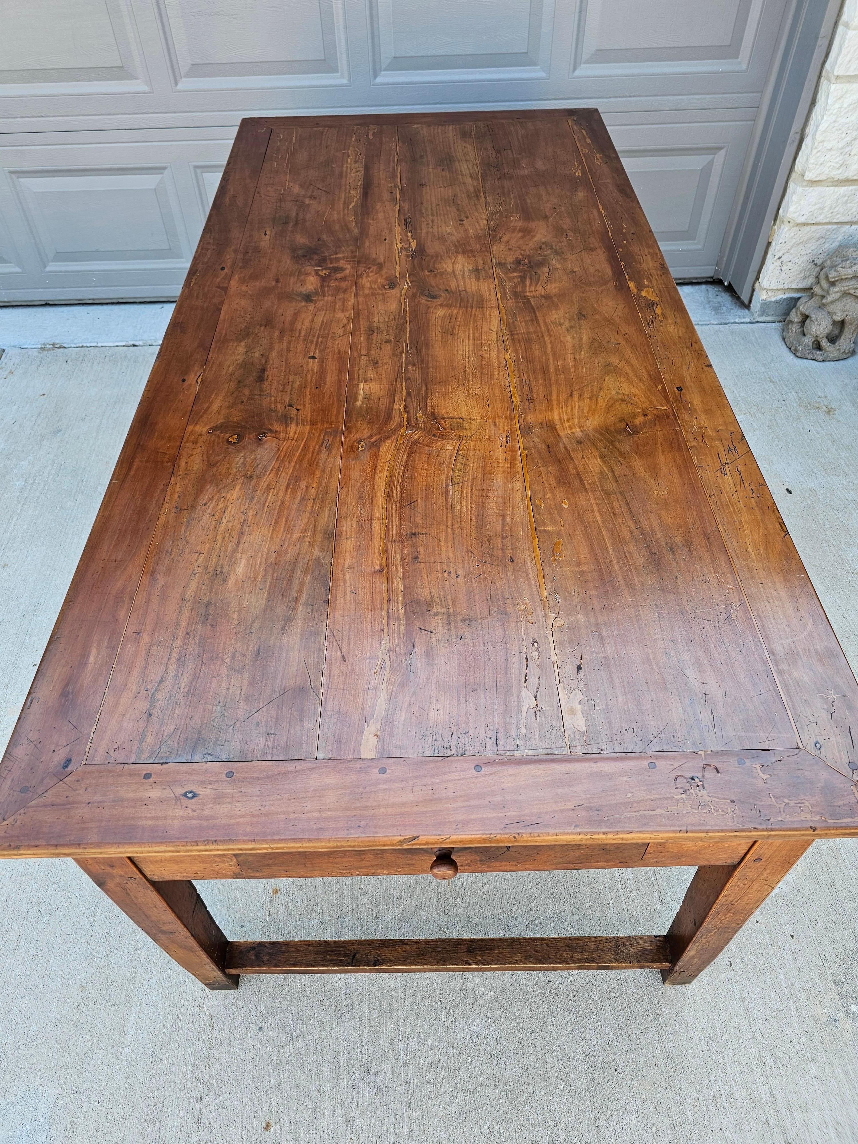 Antique French Provincial Fruitwood Farmhouse Table Isola da cucina 3