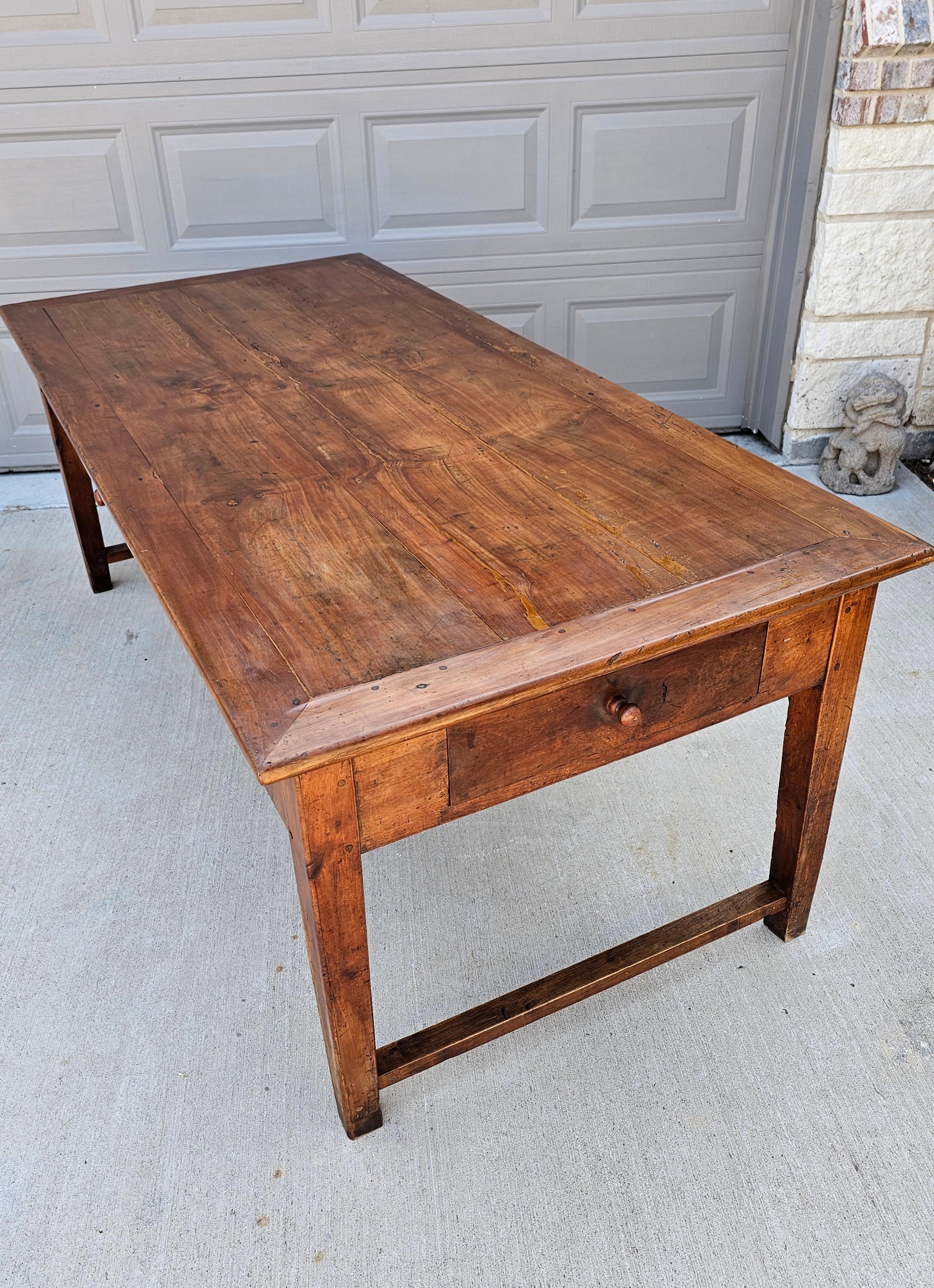 Antique French Provincial Fruitwood Farmhouse Table Isola da cucina 4