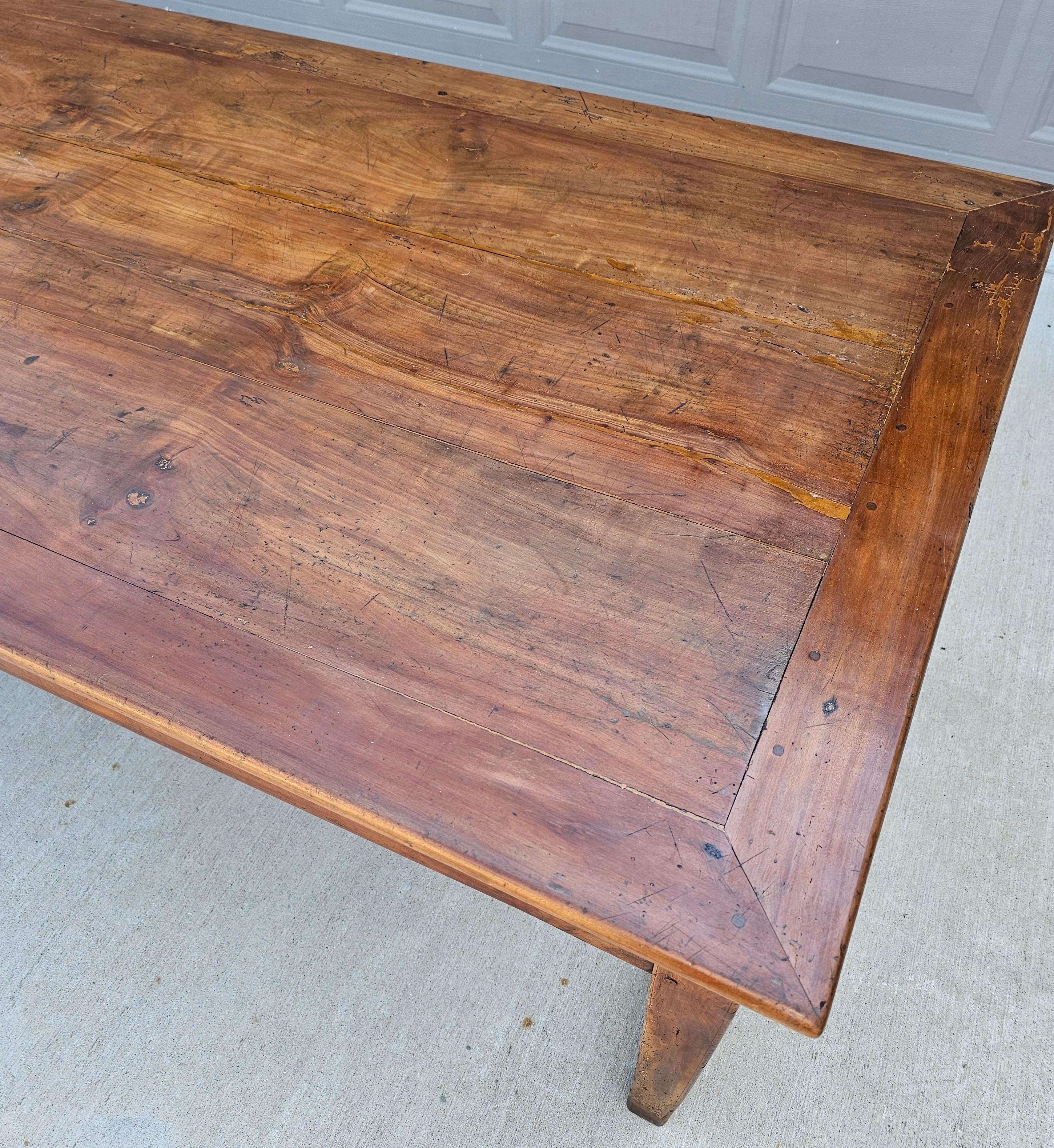 Antique French Provincial Fruitwood Farmhouse Table Isola da cucina 11