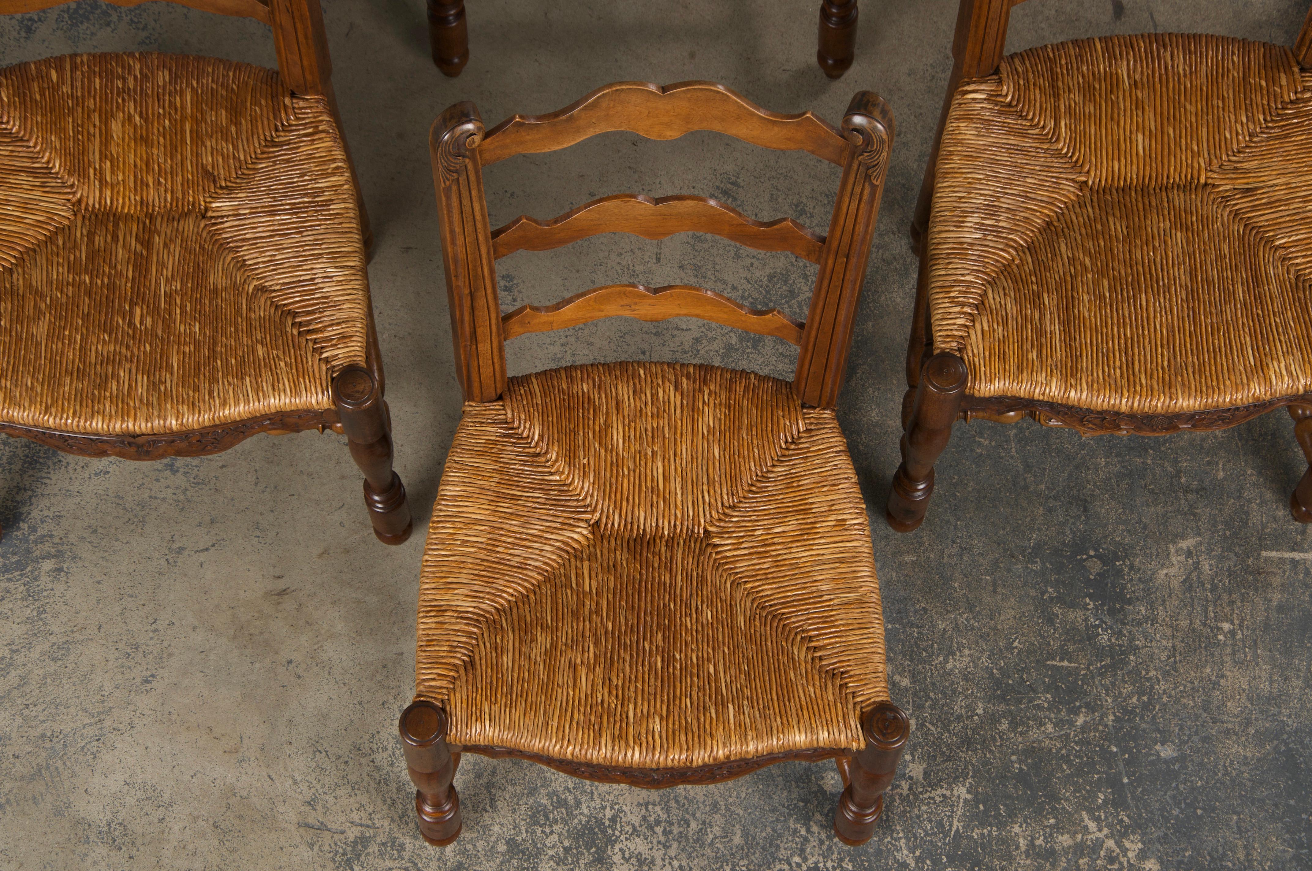 Six Antique French Provincial Ladder Back Walnut Dining Chairs W/ Rush Seats In Good Condition For Sale In Astoria, NY