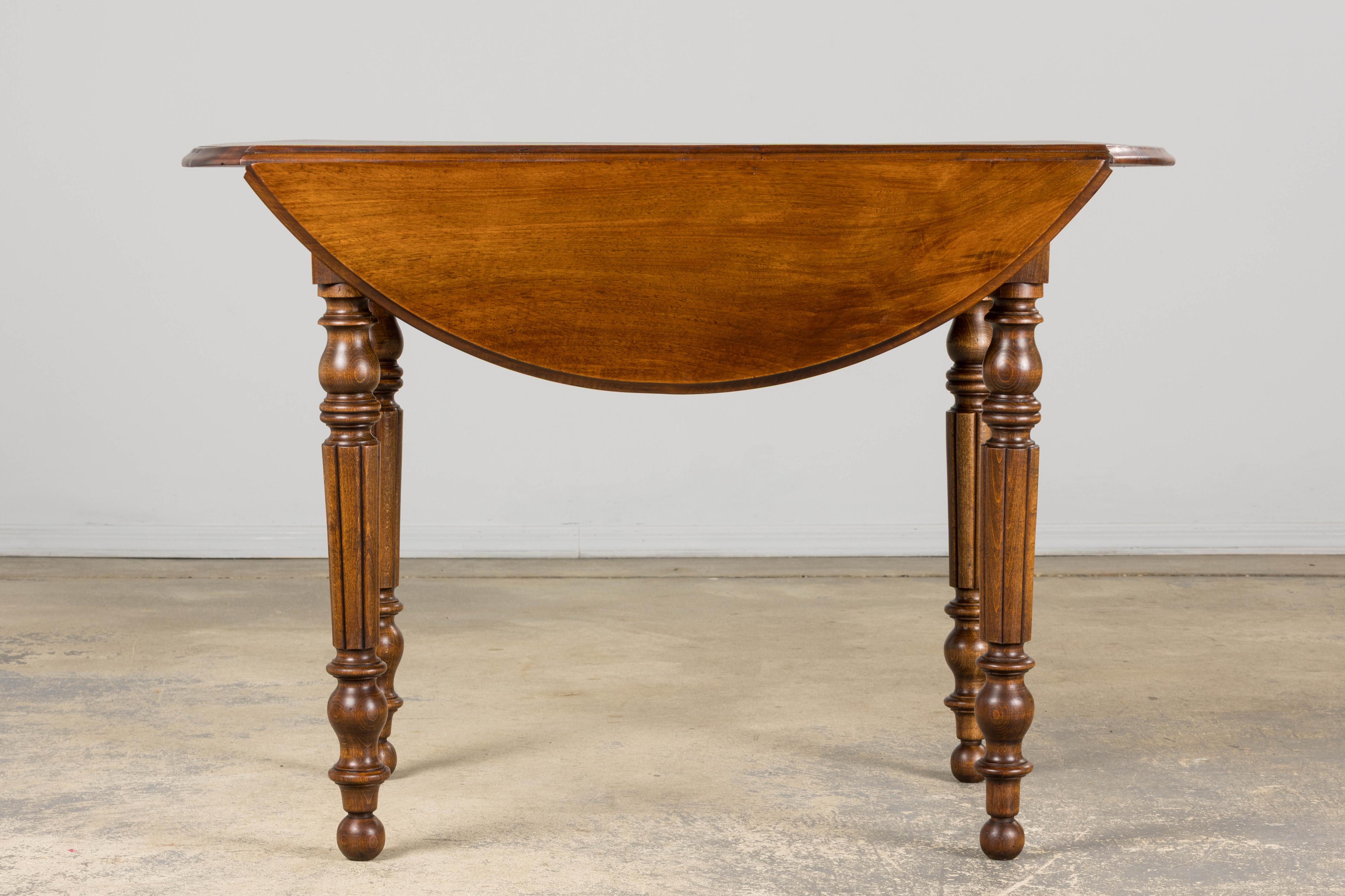 Antique Country French Provincial Maple Drop Leaf Table For Sale 3