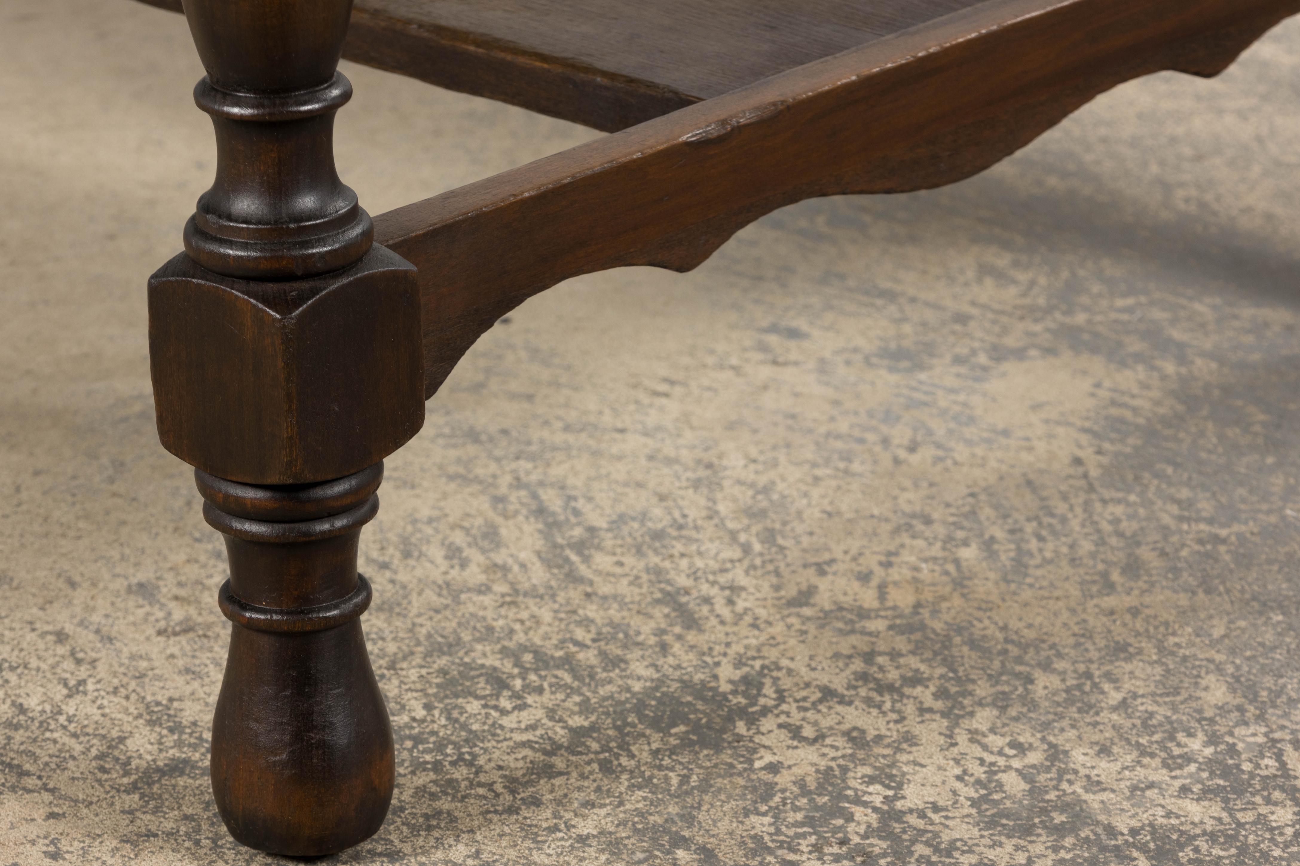 Antique French Provincial Maple Writing Table (Tavolo da scrittura in acero) in vendita 11