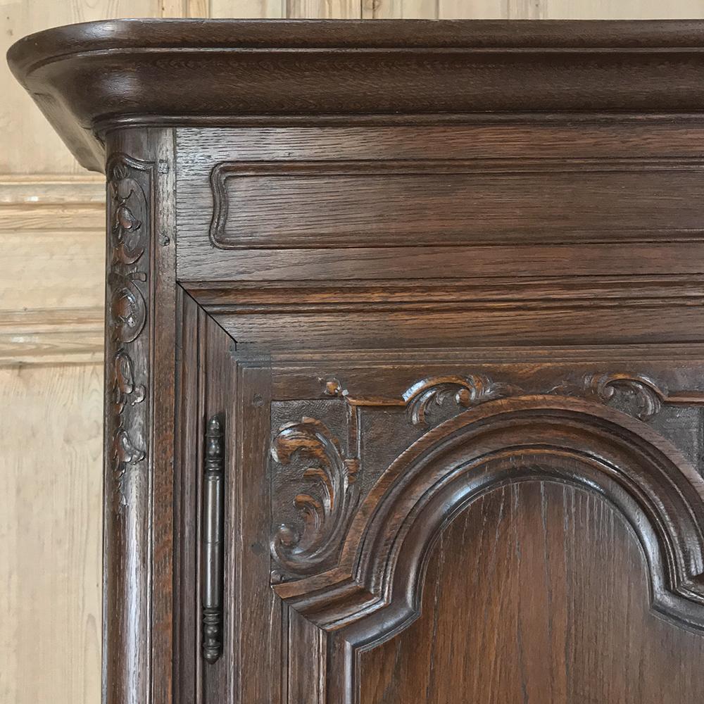 Antique Country French Provincial Oak Vaisselier, Buffet In Good Condition In Dallas, TX