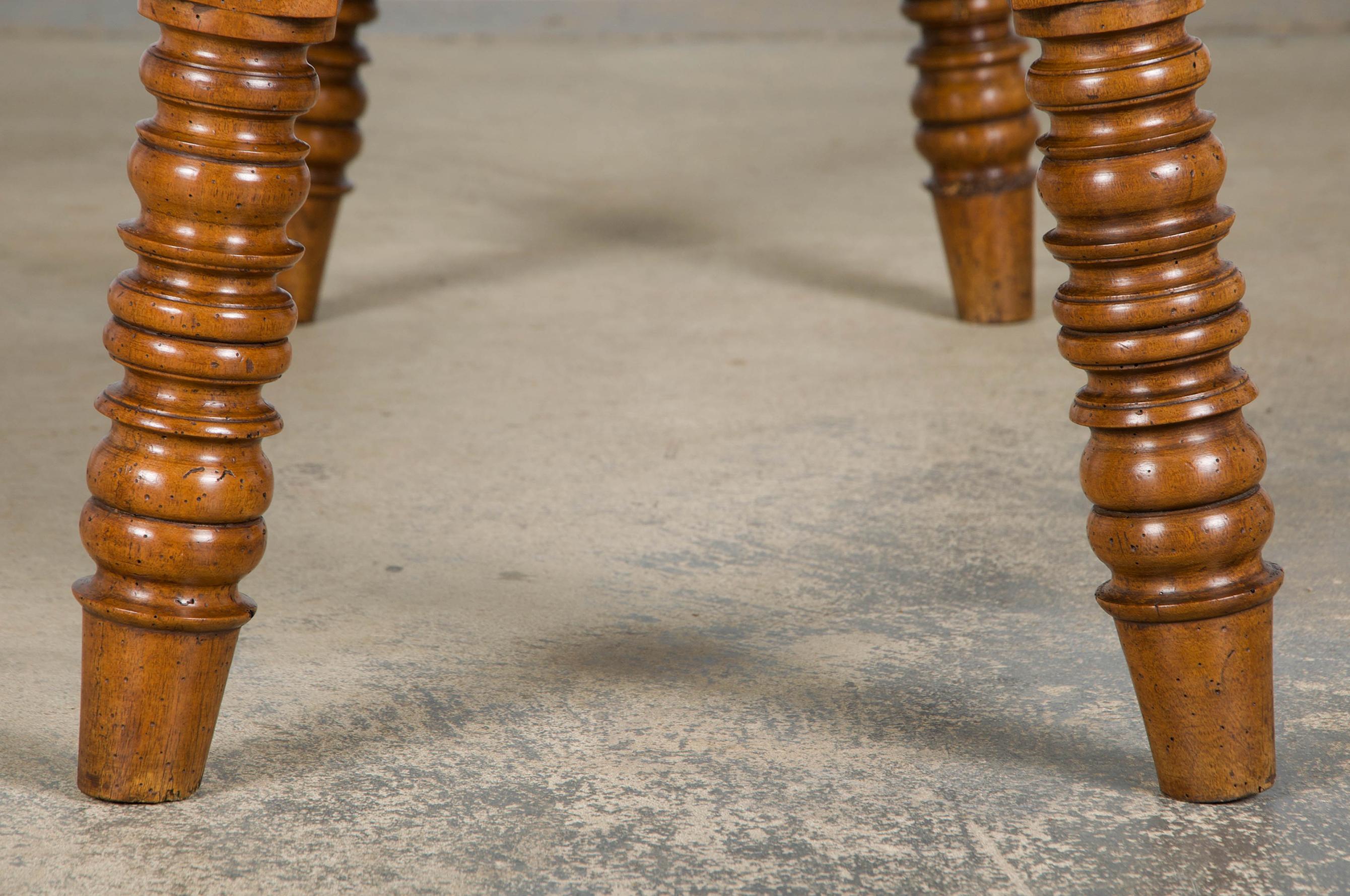 Antique Country French Provincial Walnut Farmhouse Coffee Table in vendita 6