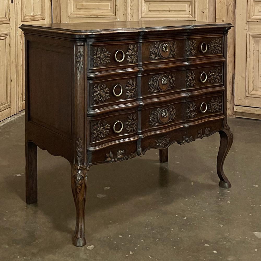 Régence Antique Country French Regence Commode For Sale