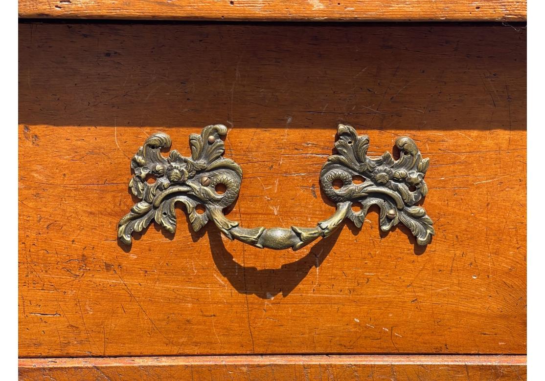 Sculpté Serveur français ancien en vente