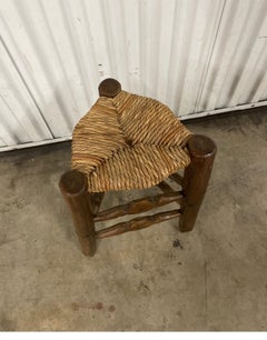 Antiker französischer Dreibein-Hocker mit Binsensitz im Landhausstil