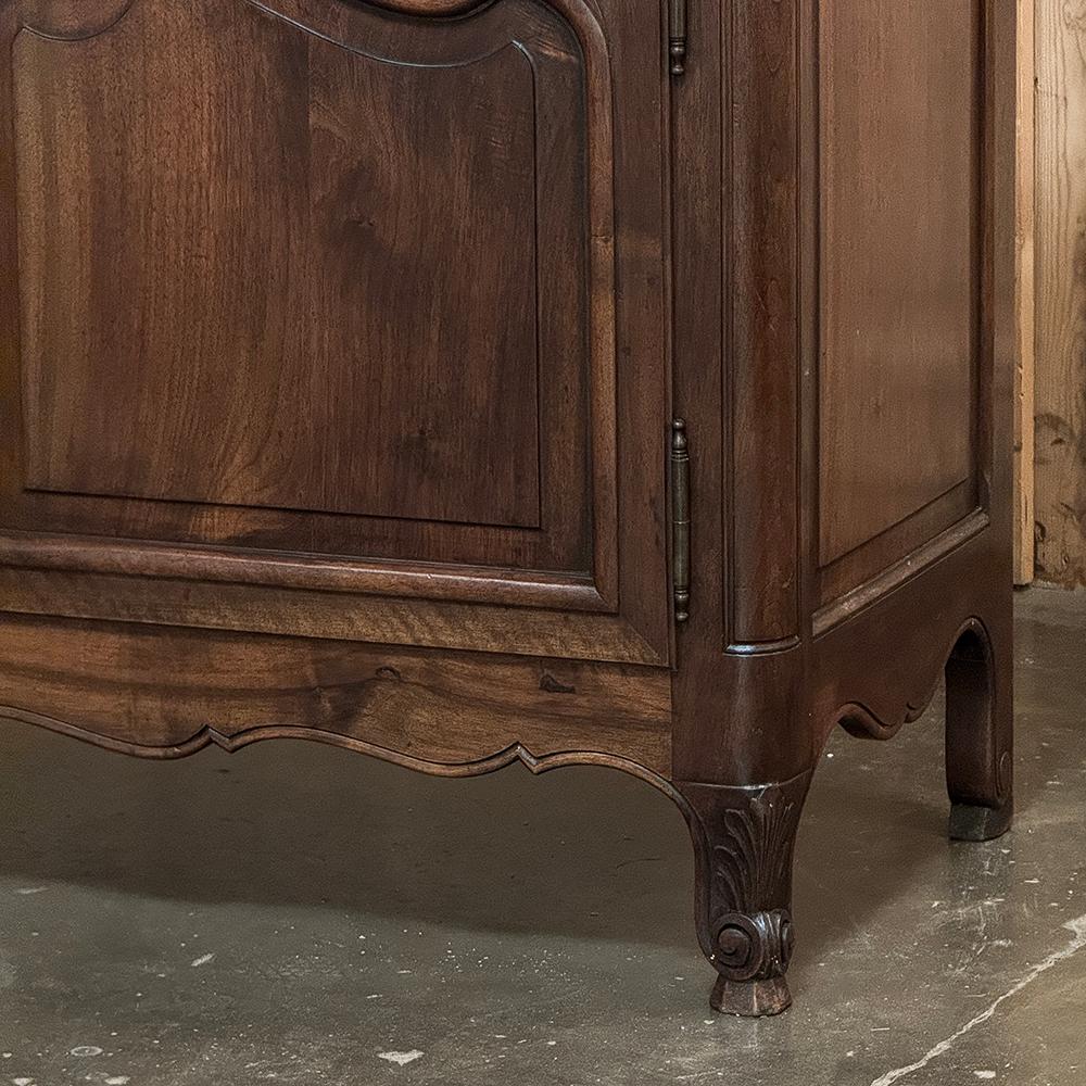 Antique Country French Walnut Buffet ~ Enfilade For Sale 11