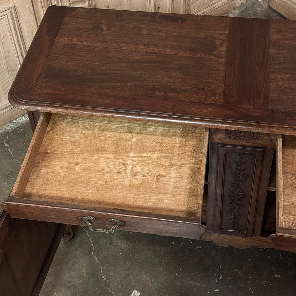 20ième siècle Buffet ancien en noyer ~ Enfilade en vente