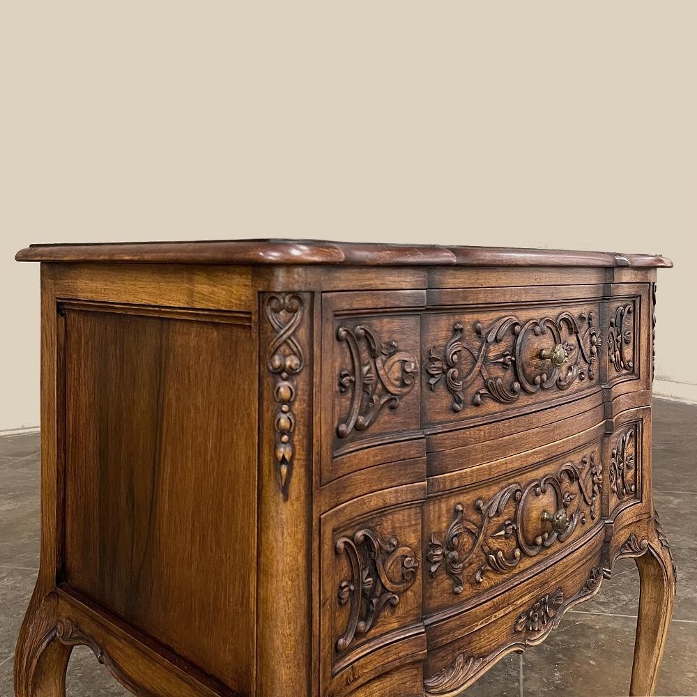 Antique Country French Walnut Commode For Sale 5