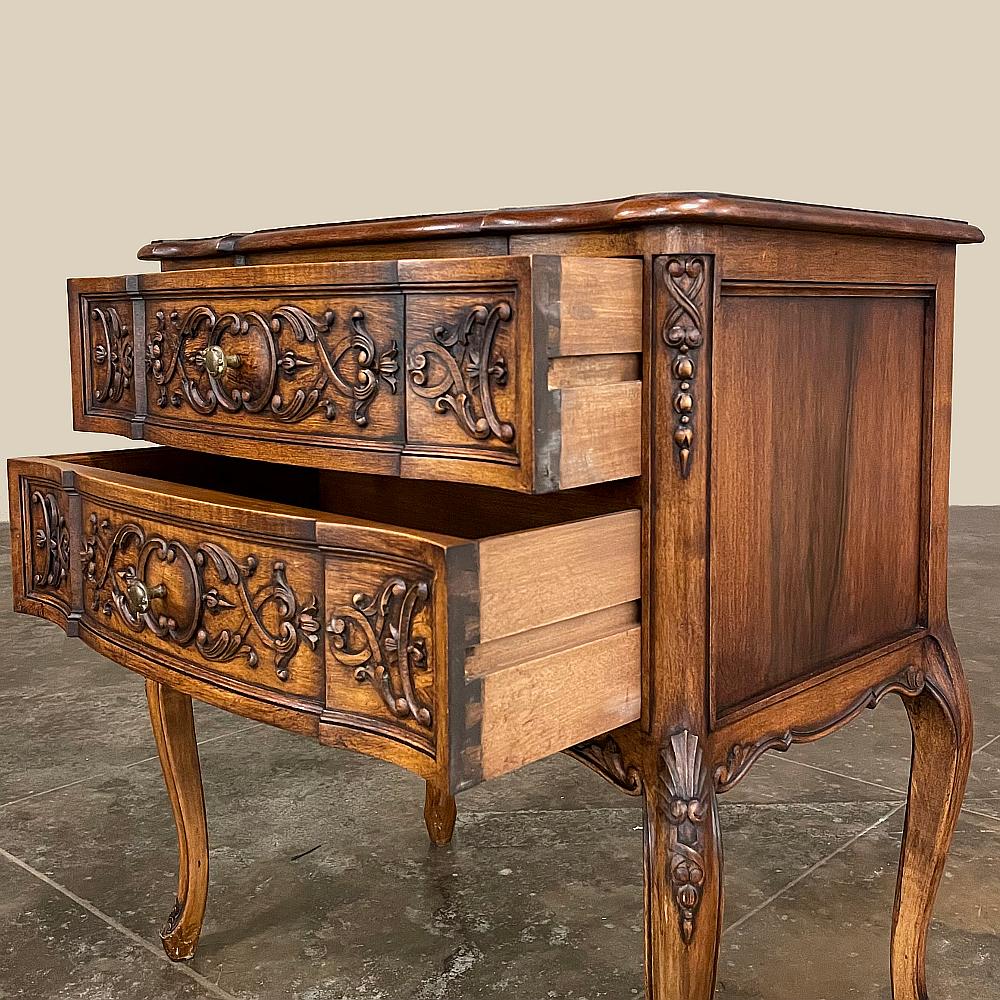Antique Country French Walnut Commode For Sale 2