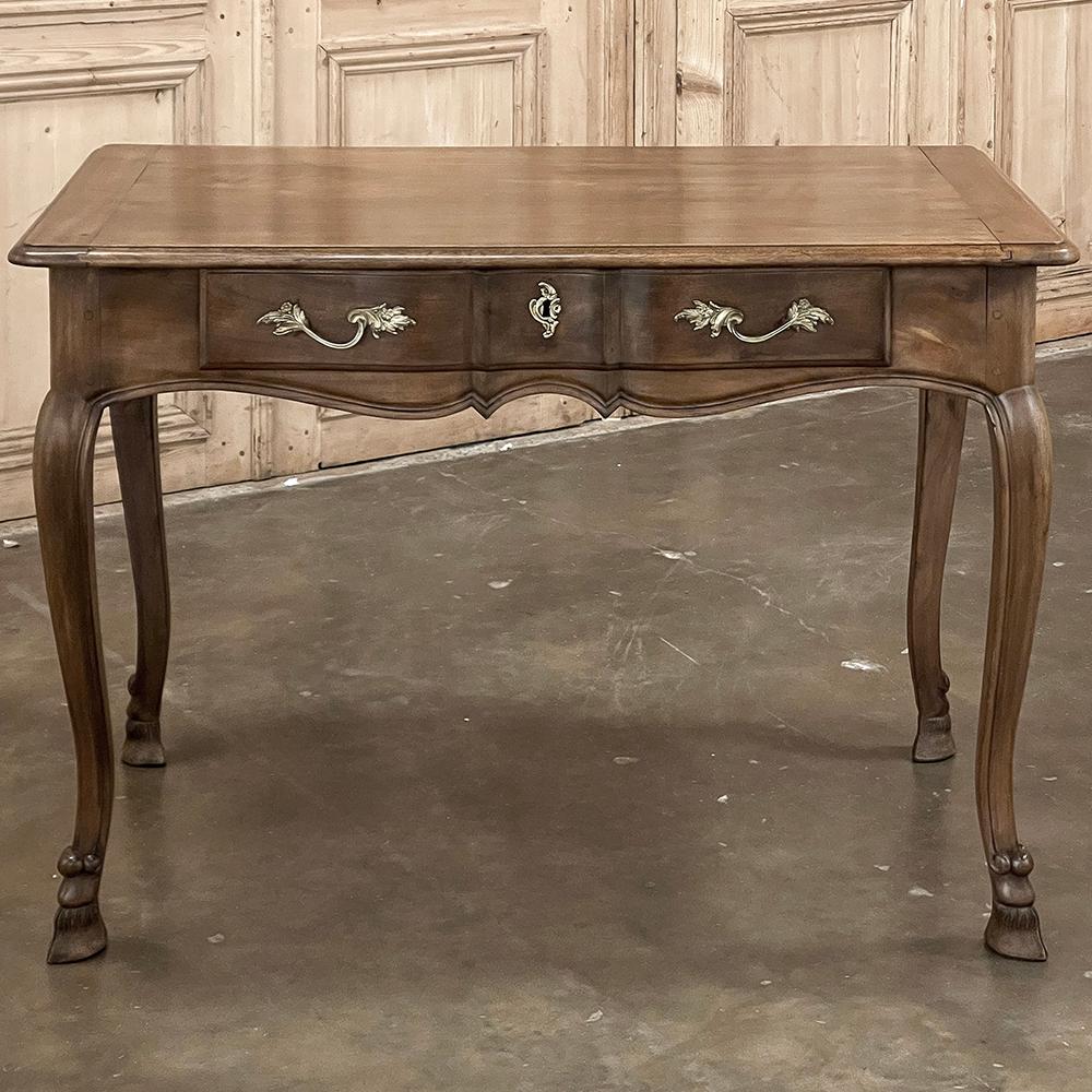 Antique Country French Walnut Desk ~ Writing Table In Good Condition In Dallas, TX