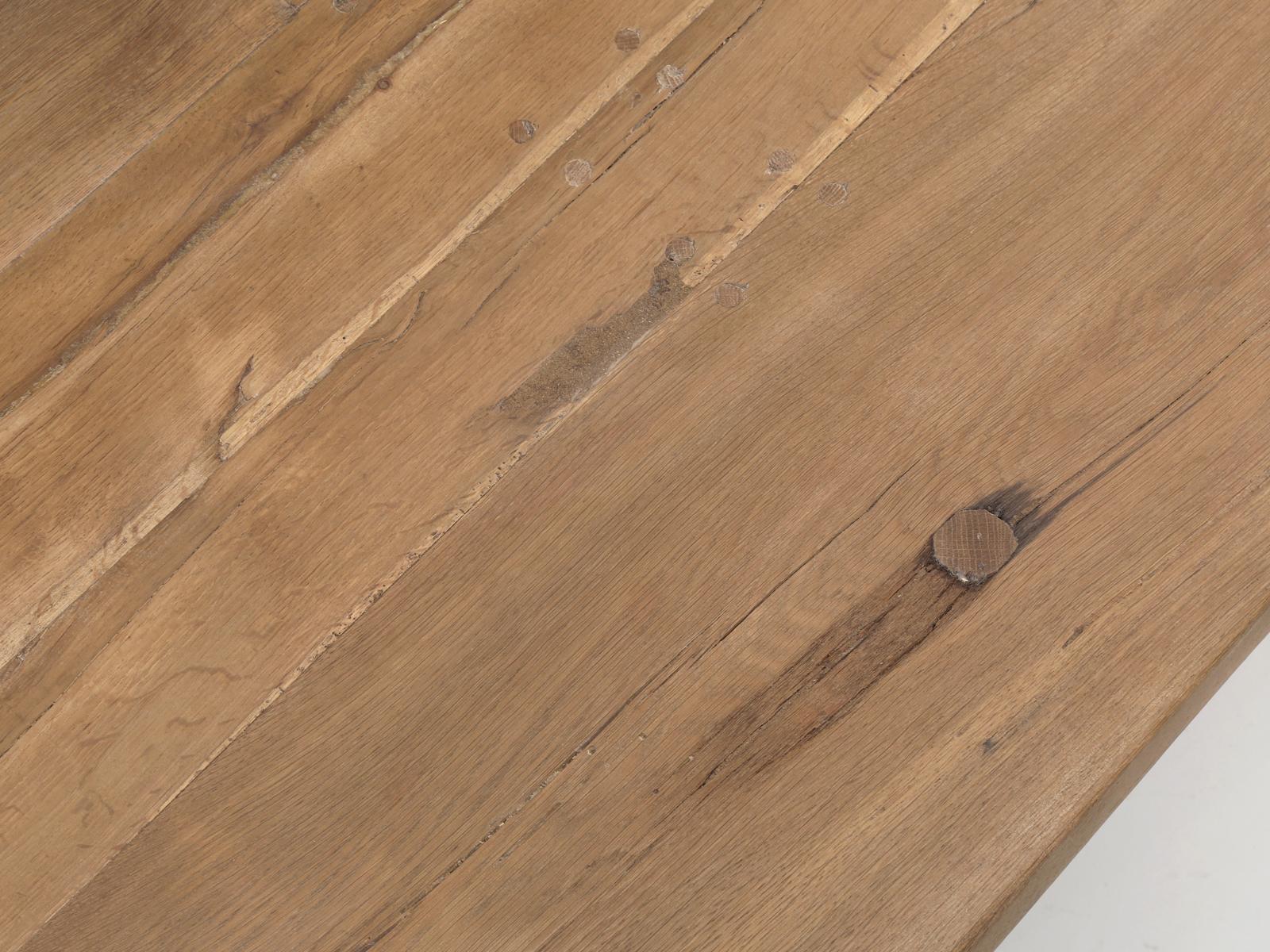 Antique Country French White Oak Trestle Dining Table with a Natural Patina In Good Condition In Chicago, IL