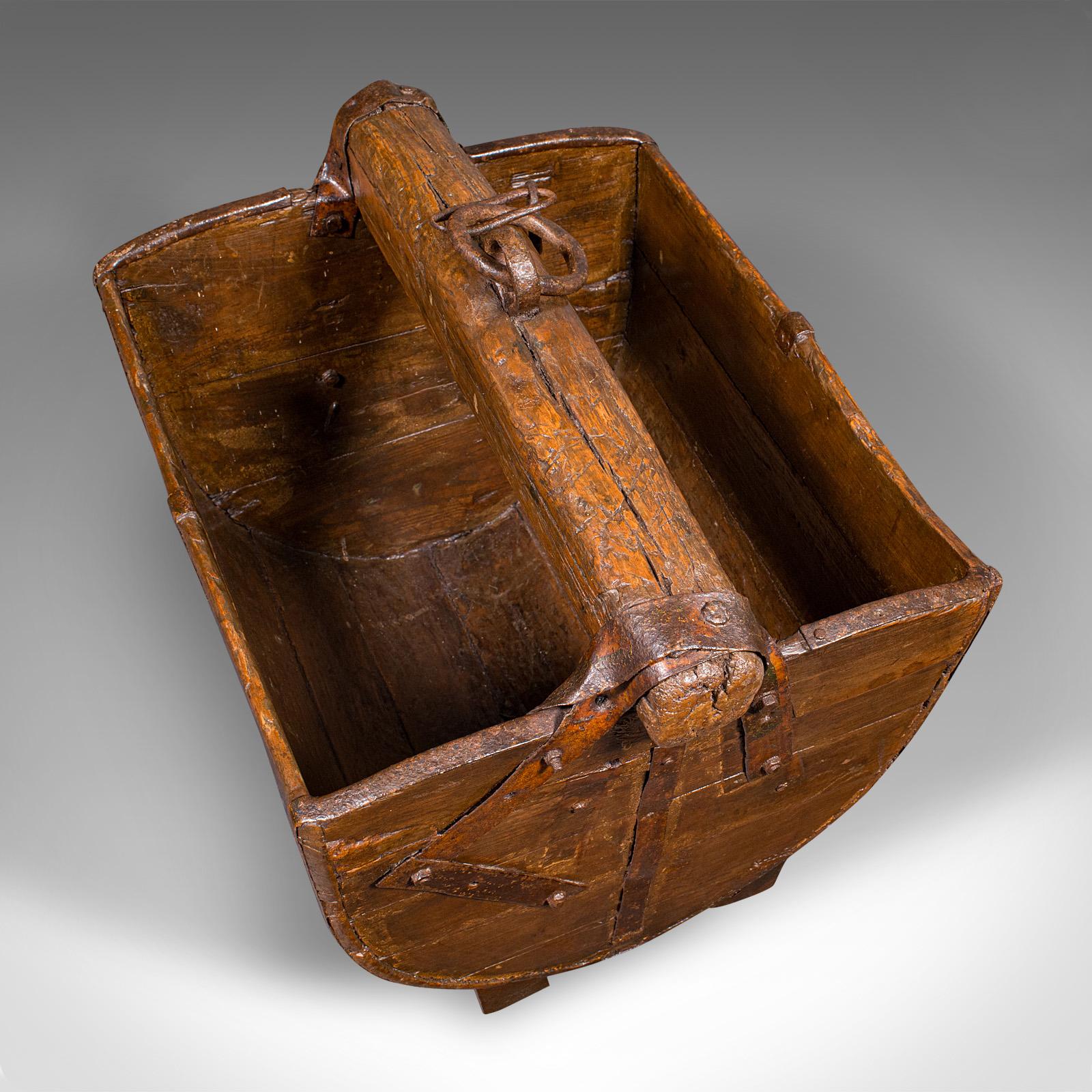 Antiguo Cubo de Pozo de Jardín Country, Inglés, Jardinera, Tienda Fireside, Georgiano Ceniza en venta