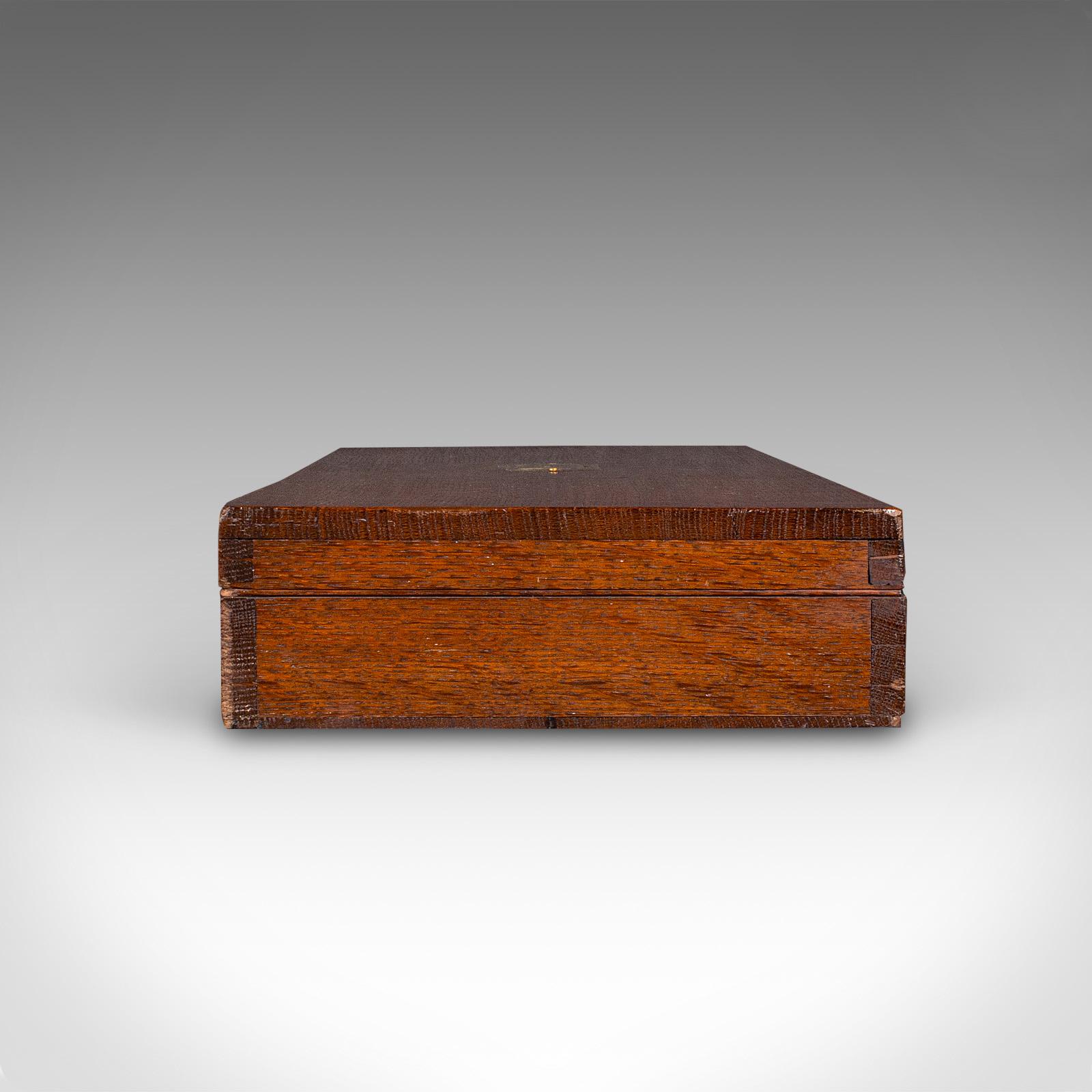 Antique Country House Parlour Game Case, English, Oak, Organiser Box, Victorian In Good Condition For Sale In Hele, Devon, GB