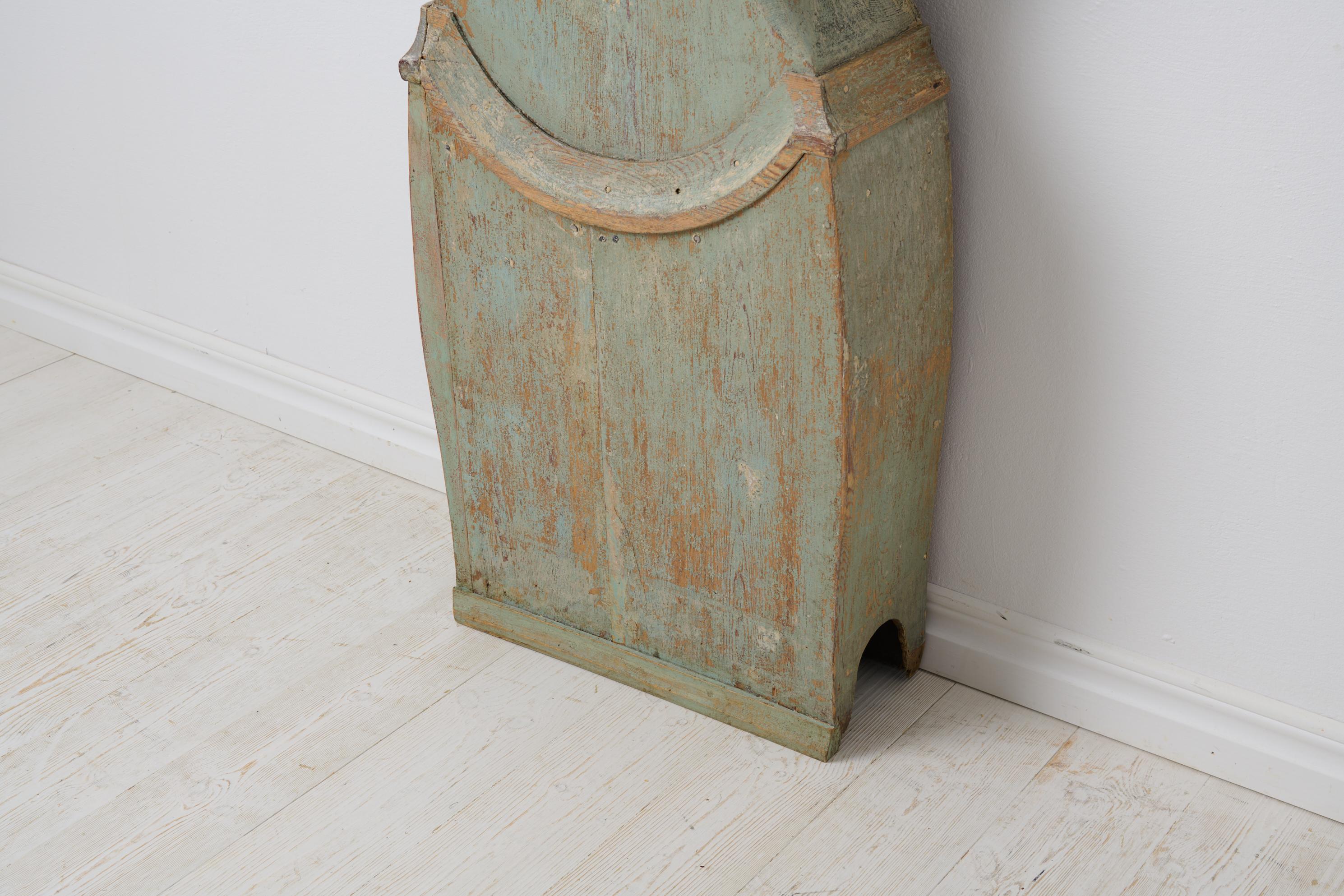 Antique Country Long Case Clock in Rococo Style from Sweden with Original Paint For Sale 4
