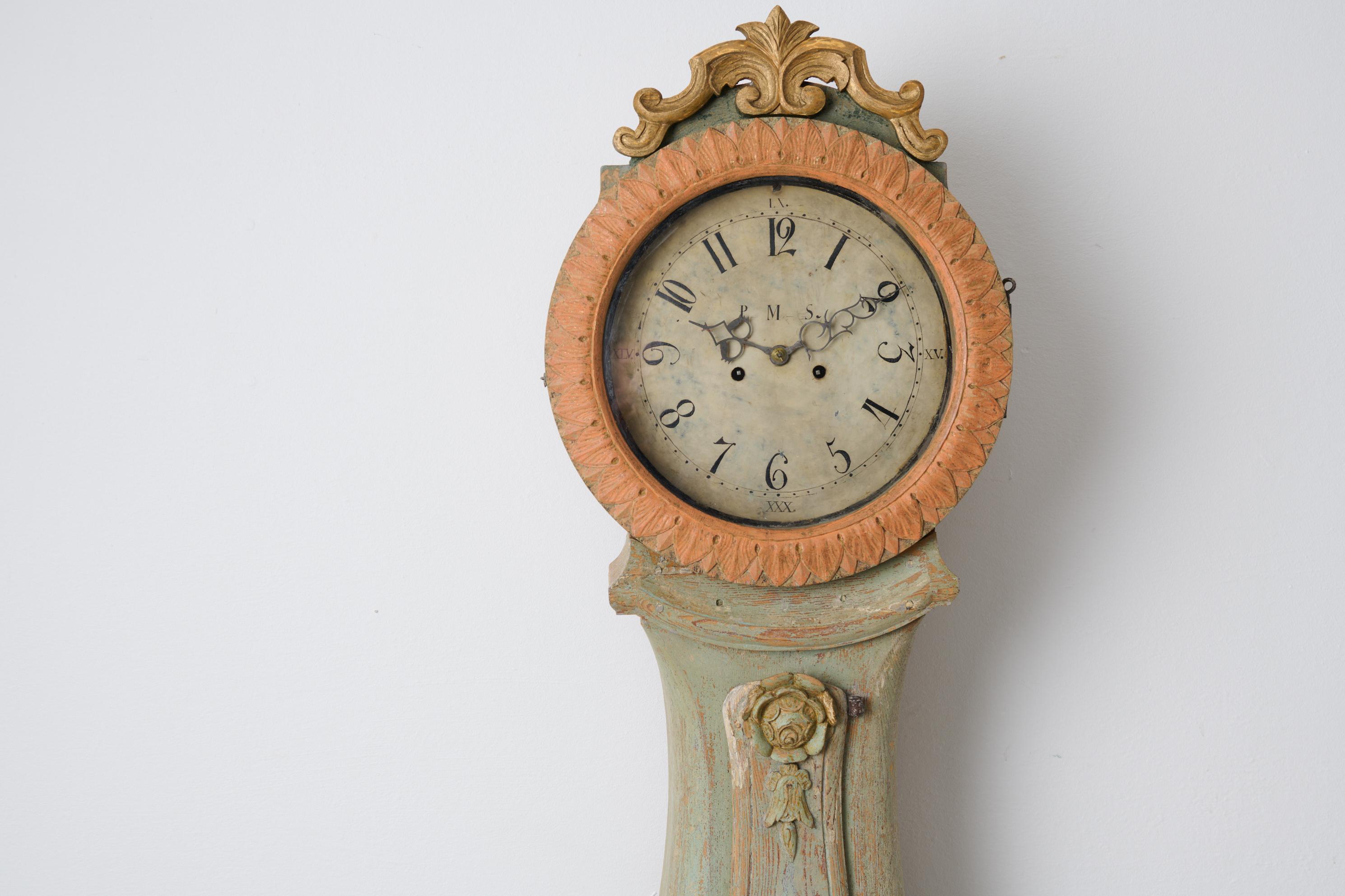 Antique Country Long Case Clock in Rococo Style from Sweden with Original Paint For Sale 1