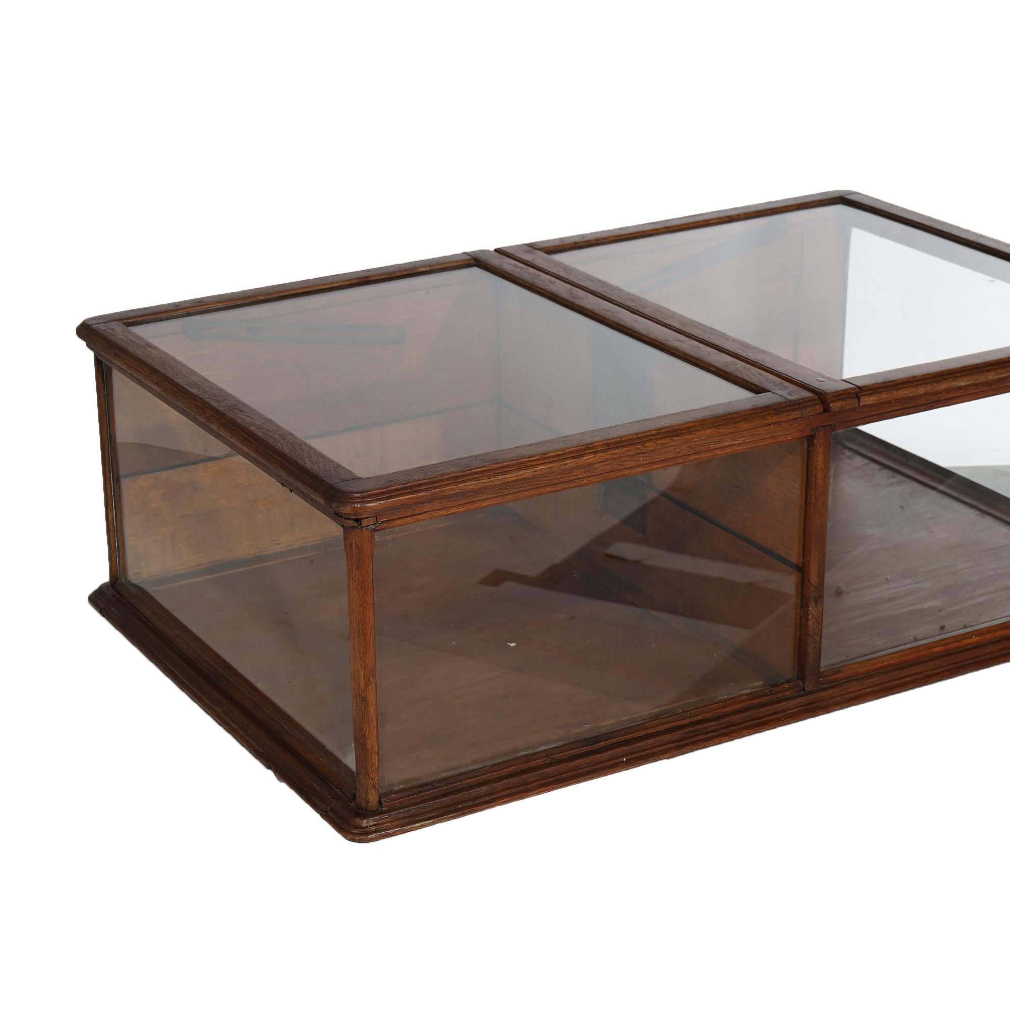 Antique Country Store Flip-Top Access Counter-Top Oak & Glass Display Case C1900 In Good Condition In Big Flats, NY